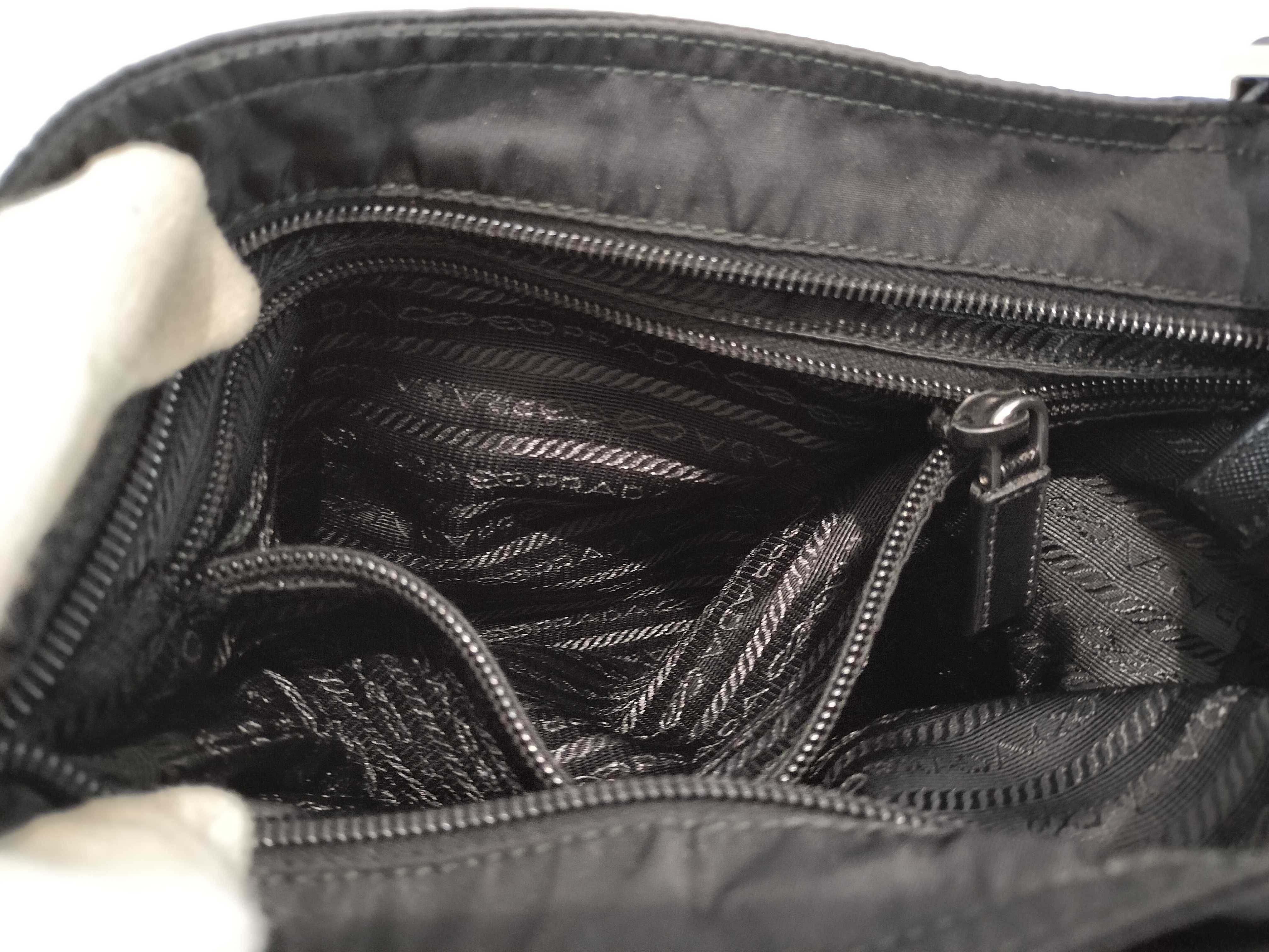 Nylon Shoulder Bag VA0340 — view 12
