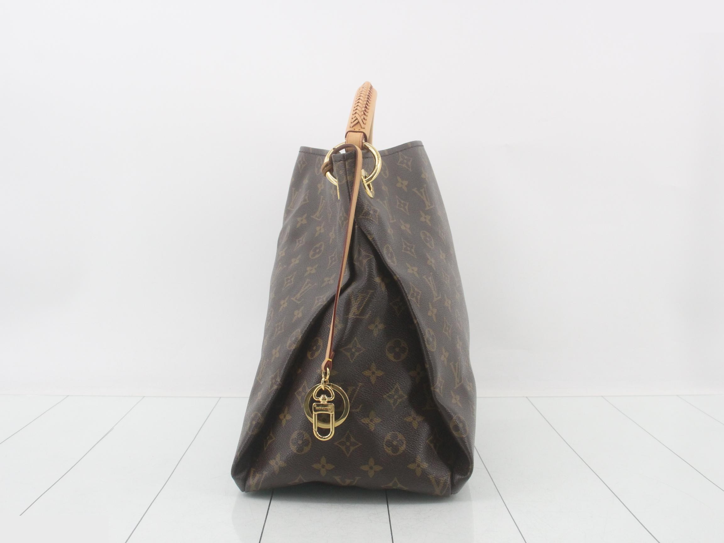Monogram Artsy MM Shoulder Bag — view 4