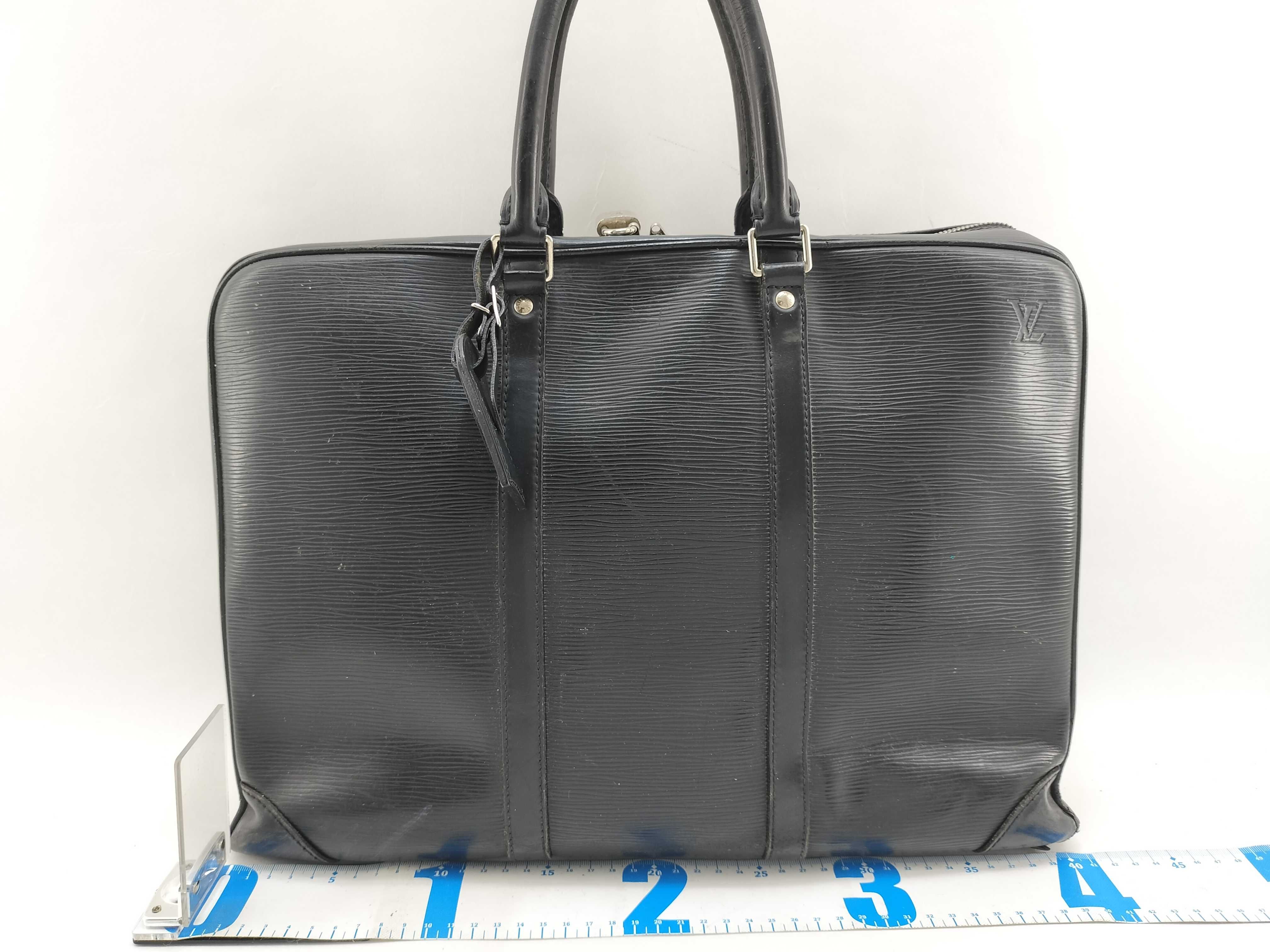 Epi Leather Portedocuments Voyage M54472 BA4100 Business Bag with Name Tag — view 2