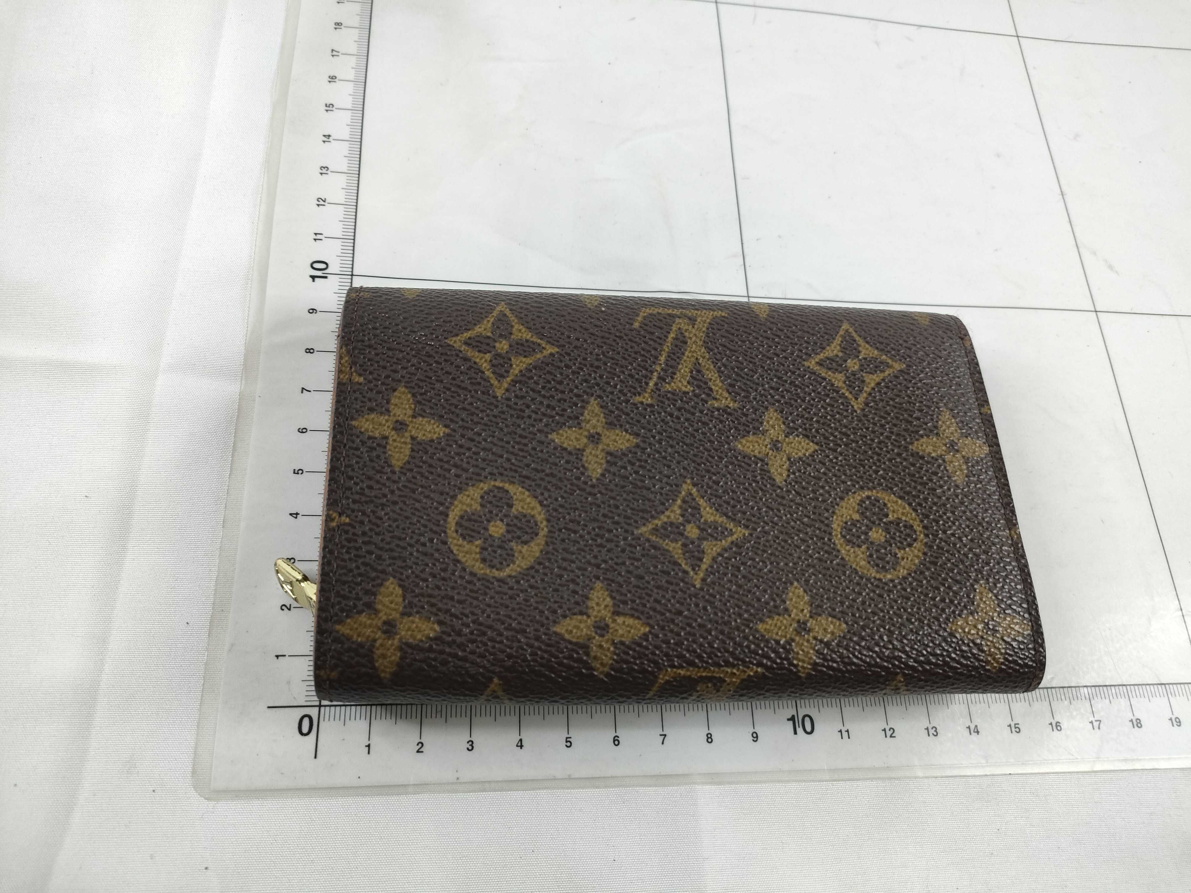 Monogram Louis Vuitton Monogram L-shaped zipper wallet — view 2