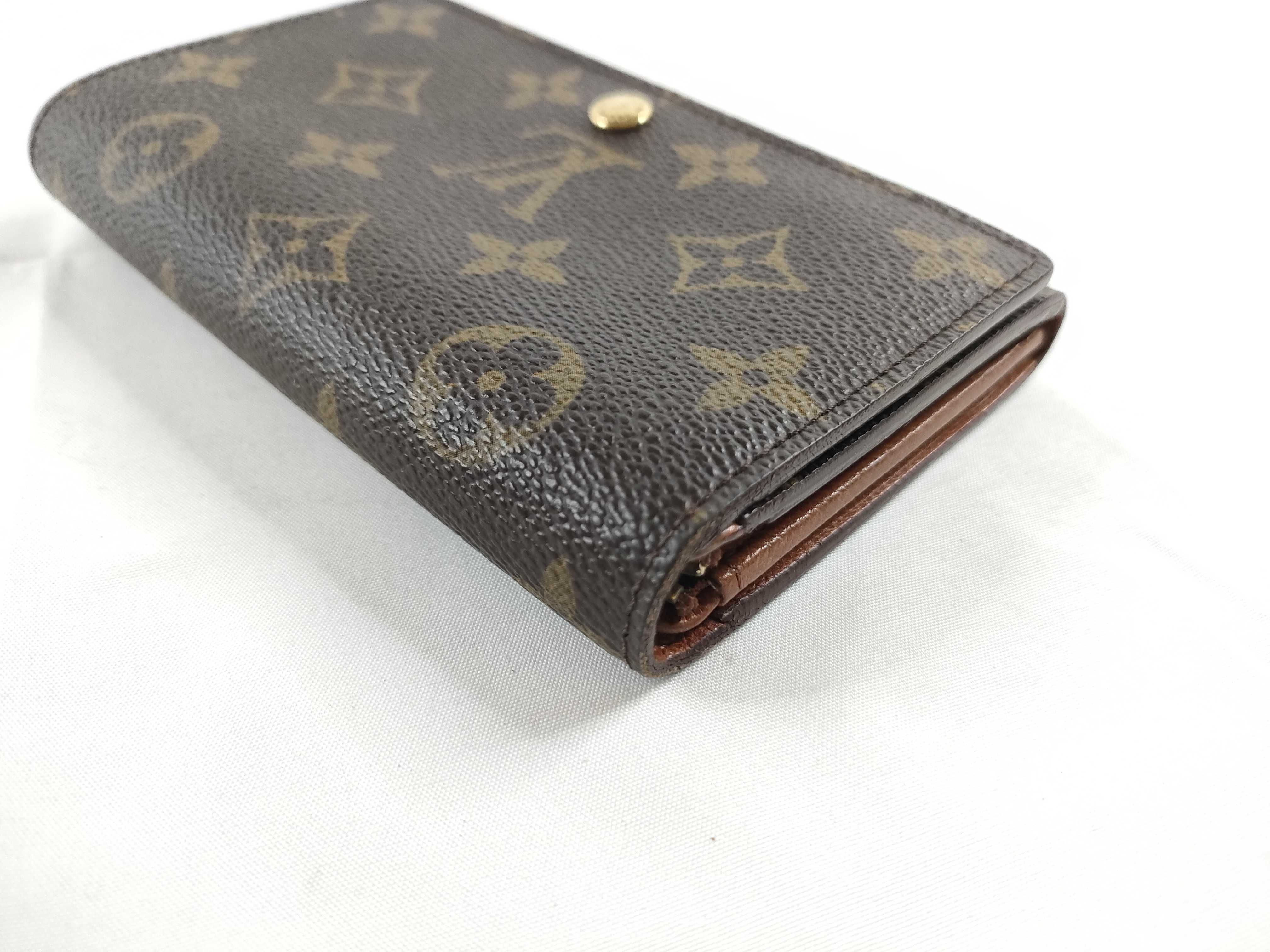 Monogram Louis Vuitton Monogram L-shaped zipper wallet — view 4