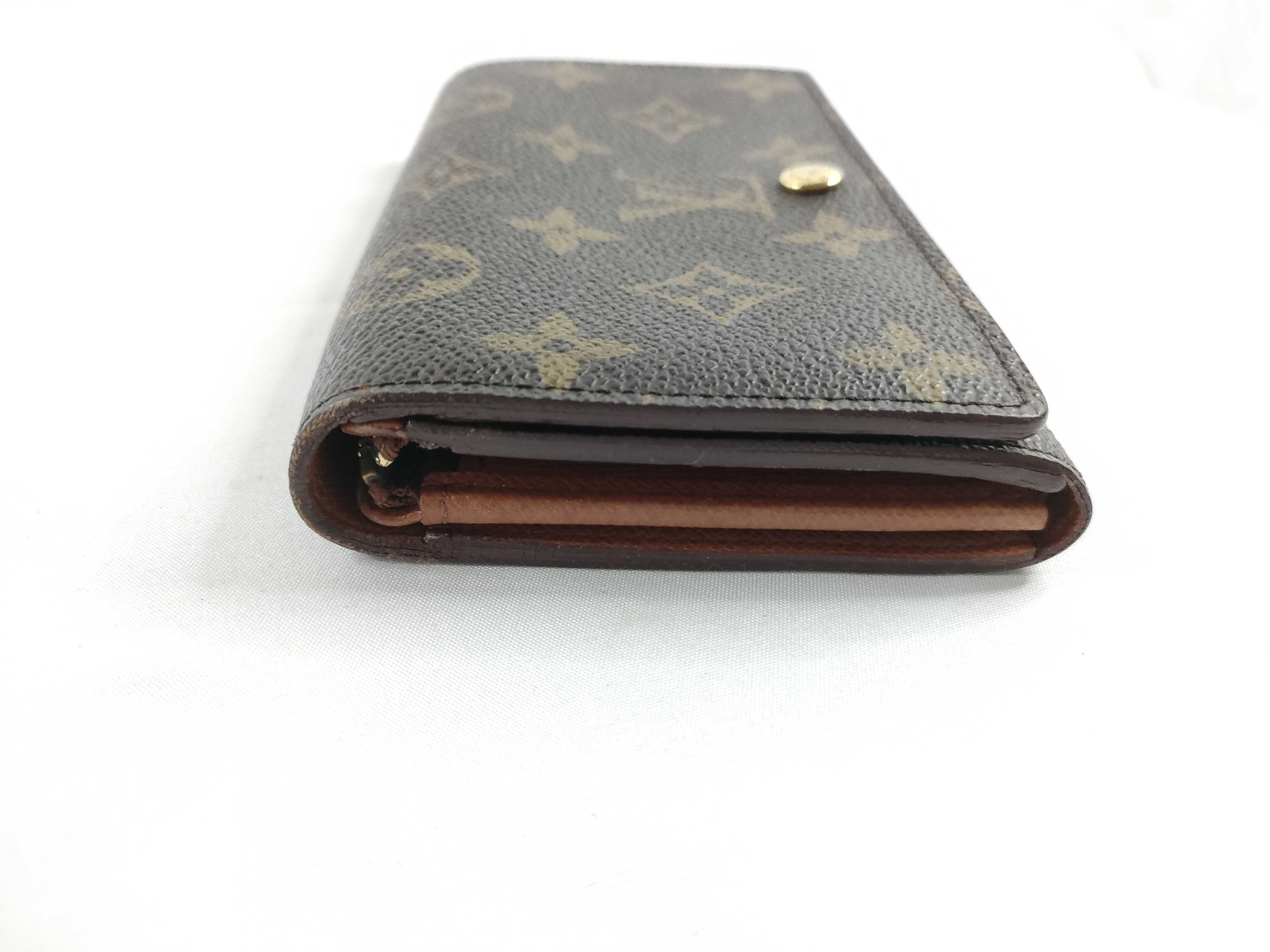 Monogram Louis Vuitton Monogram L-shaped zipper wallet — view 5