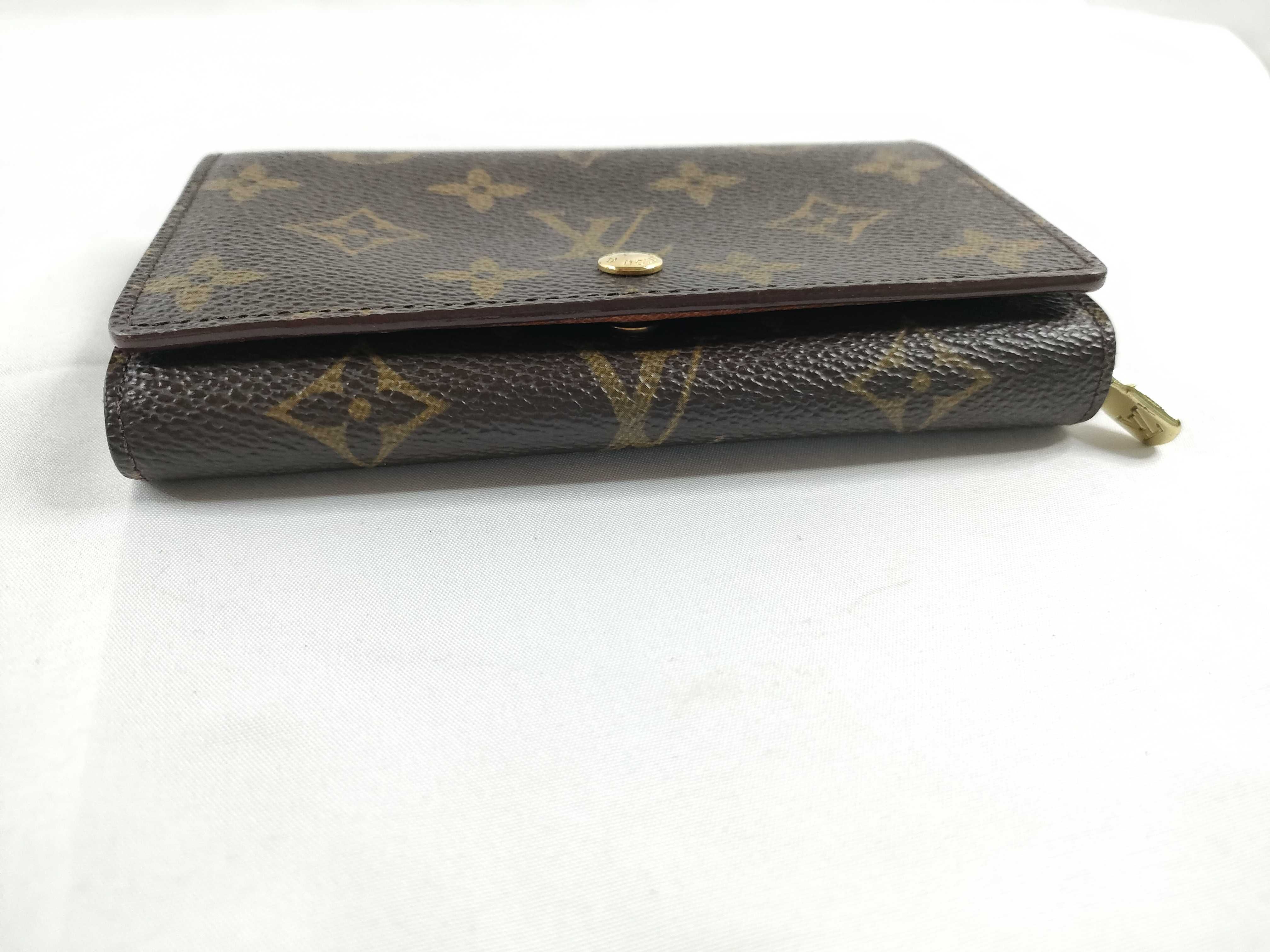 Monogram Louis Vuitton Monogram L-shaped zipper wallet — view 6