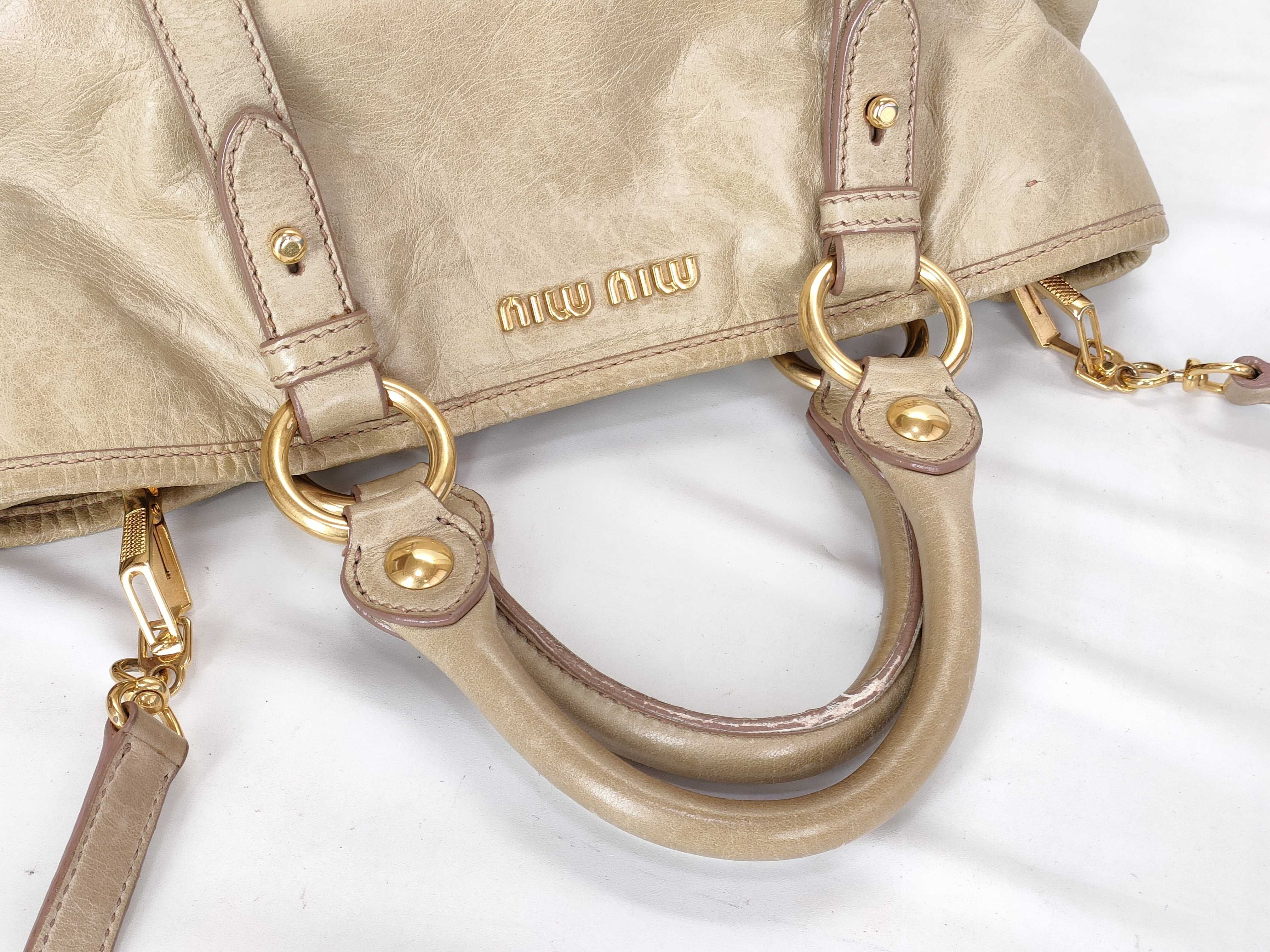 Vitello Luxe Handbag, 2-way Shoulder Bag, Gathered Handbag — view 3