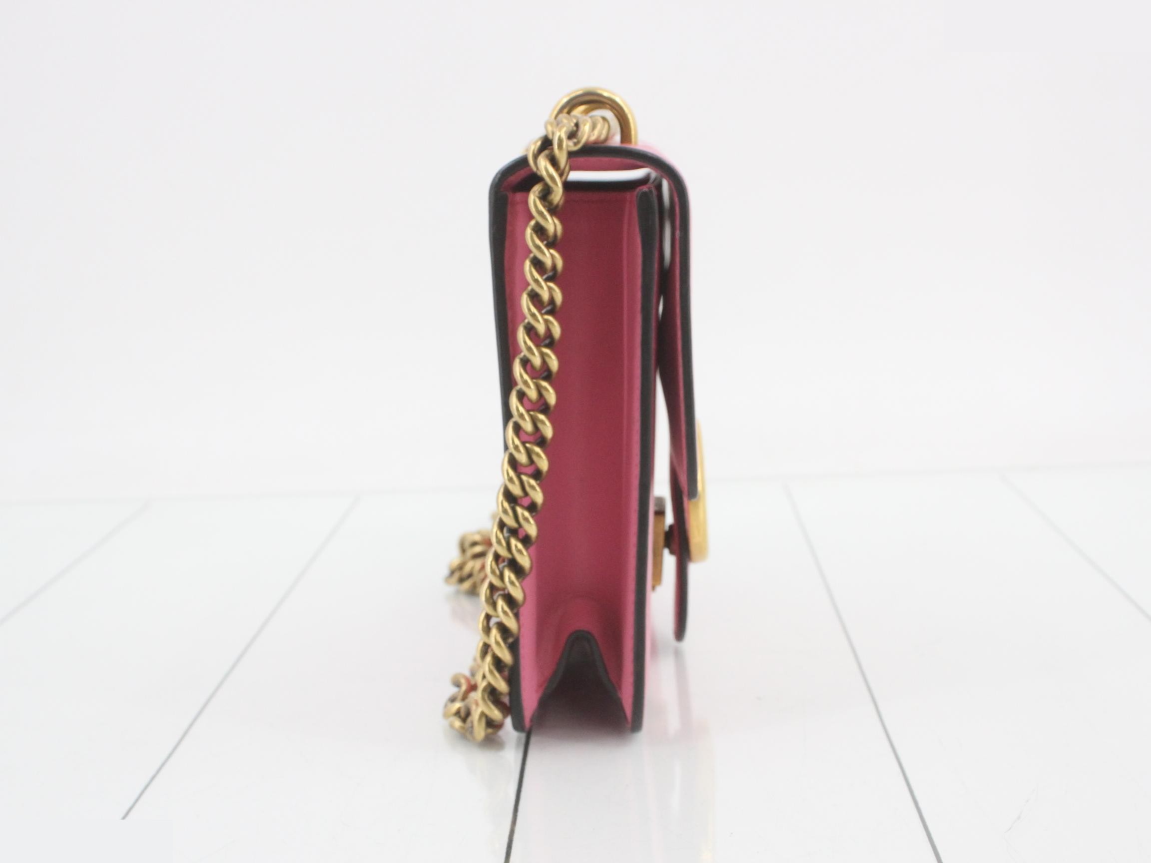 GG Marmont Shoulder Bag — view 4