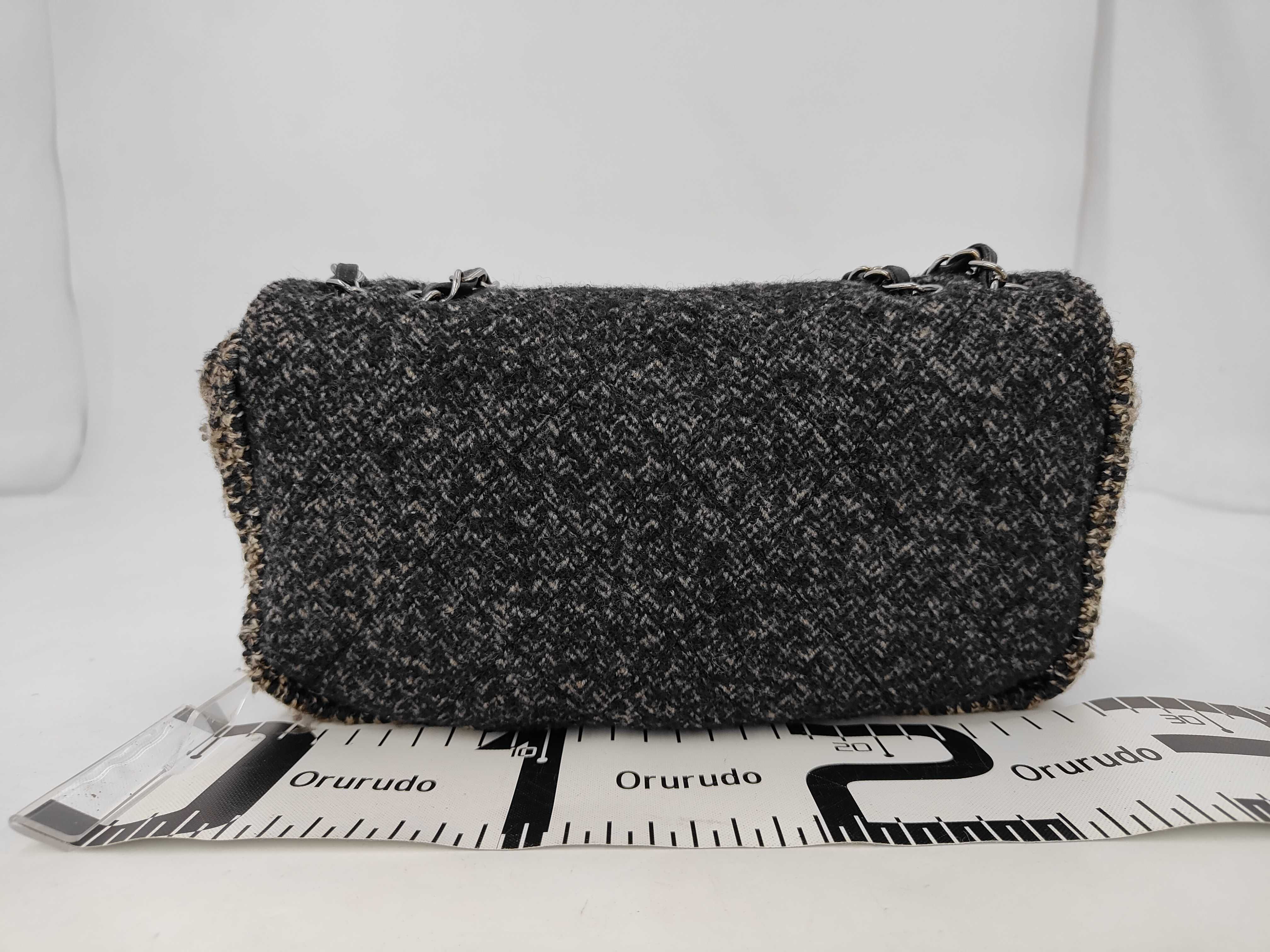 Tweed Matelassé Chain Shoulder Bag, Serial Number 10-series. Accessories: Guarantee card, booklet, shoulder bag. — view 2