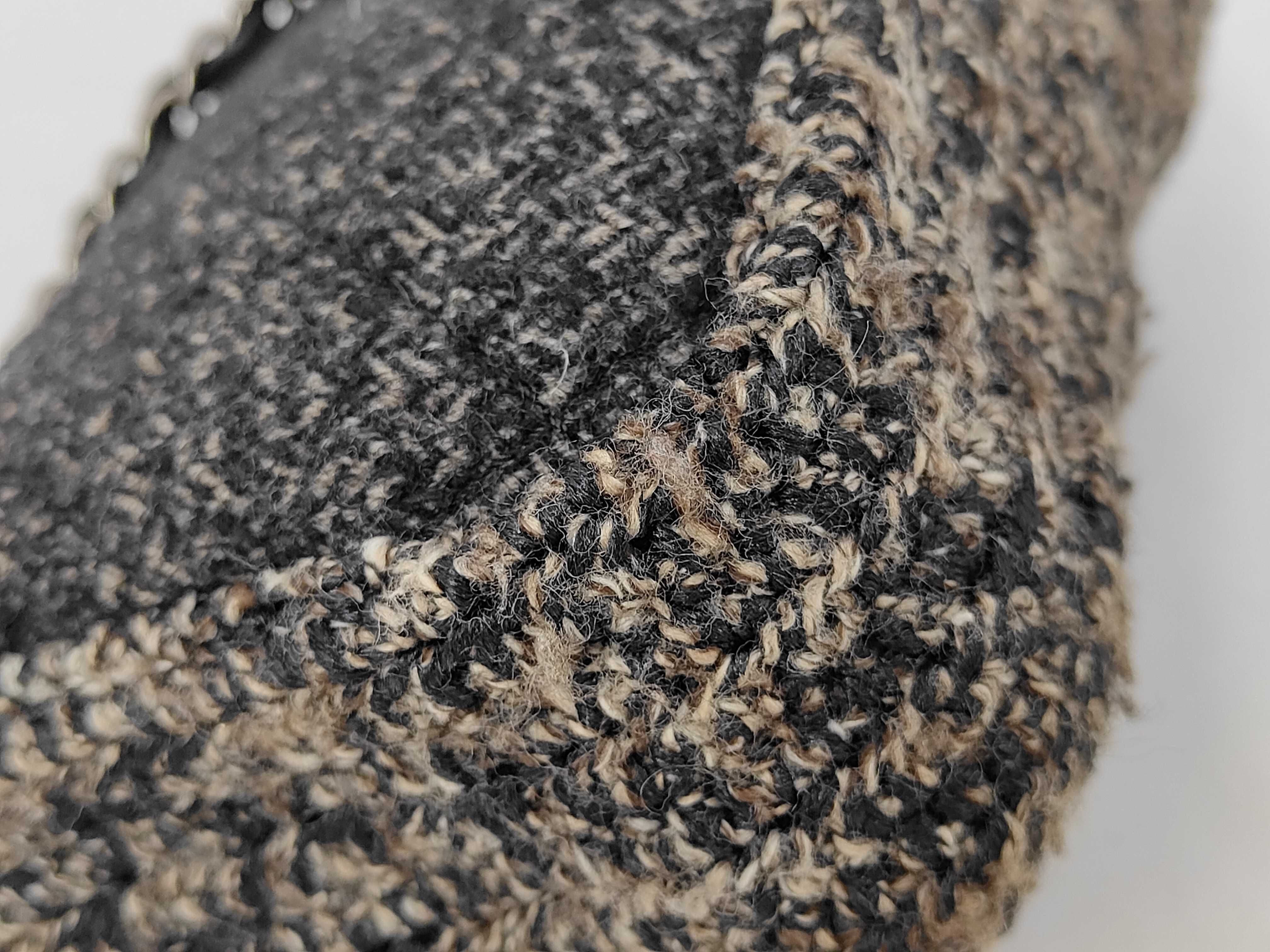 Tweed Matelassé Chain Shoulder Bag, Serial Number 10-series. Accessories: Guarantee card, booklet, shoulder bag. — view 4