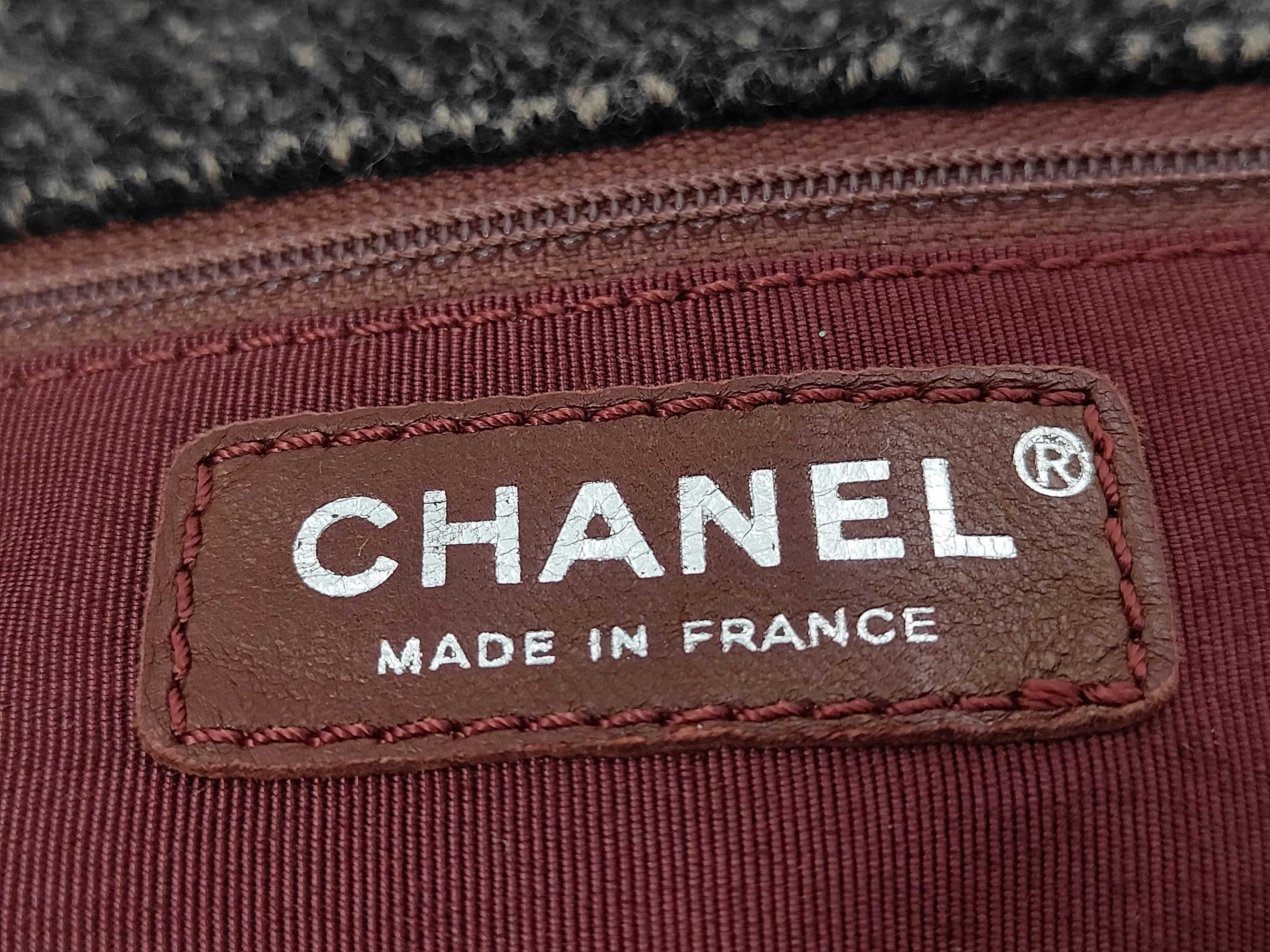 Tweed Matelassé Chain Shoulder Bag, Serial Number 10-series. Accessories: Guarantee card, booklet, shoulder bag. — view 9