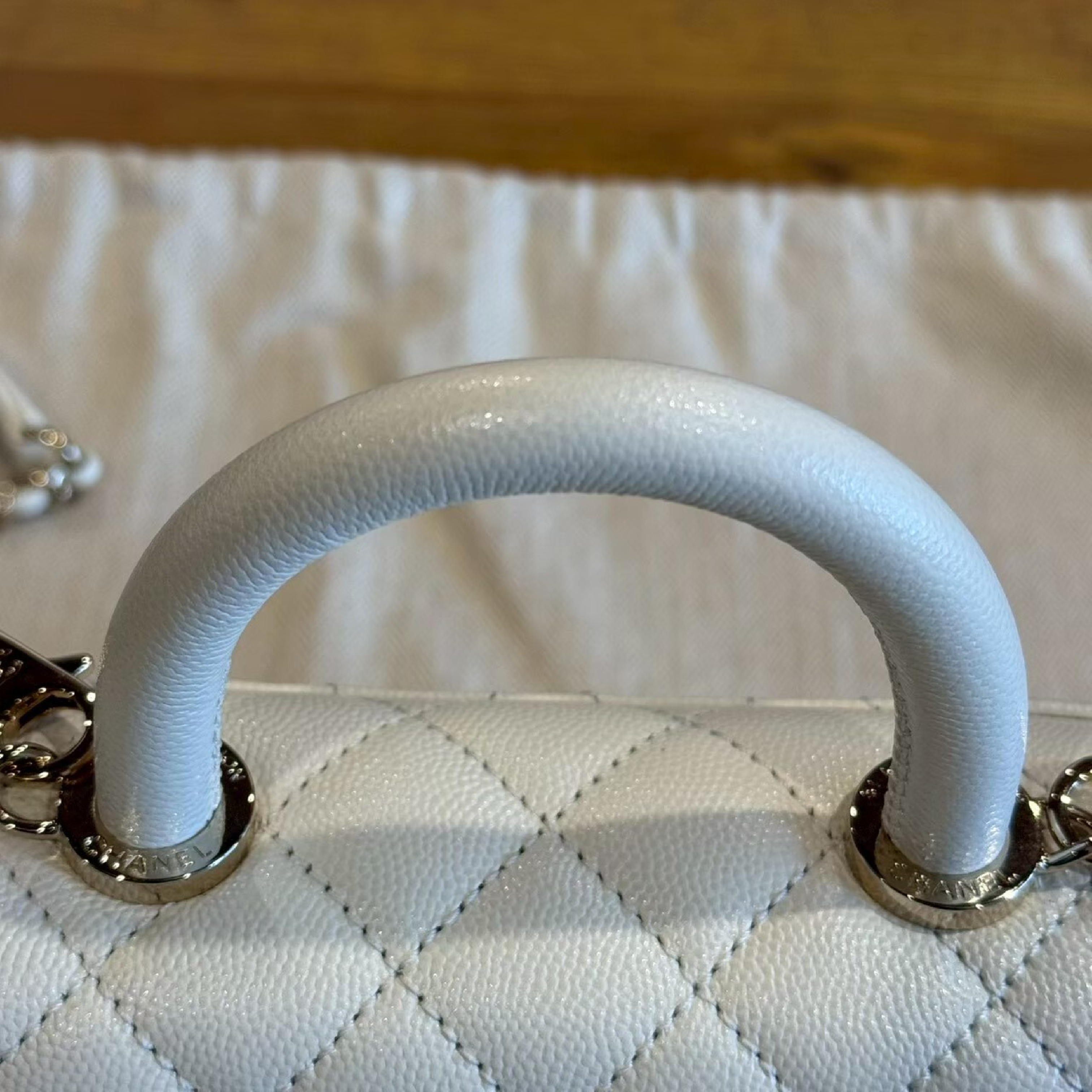 Coco Handle 19 White Handbag with Gold Hardware — view 7