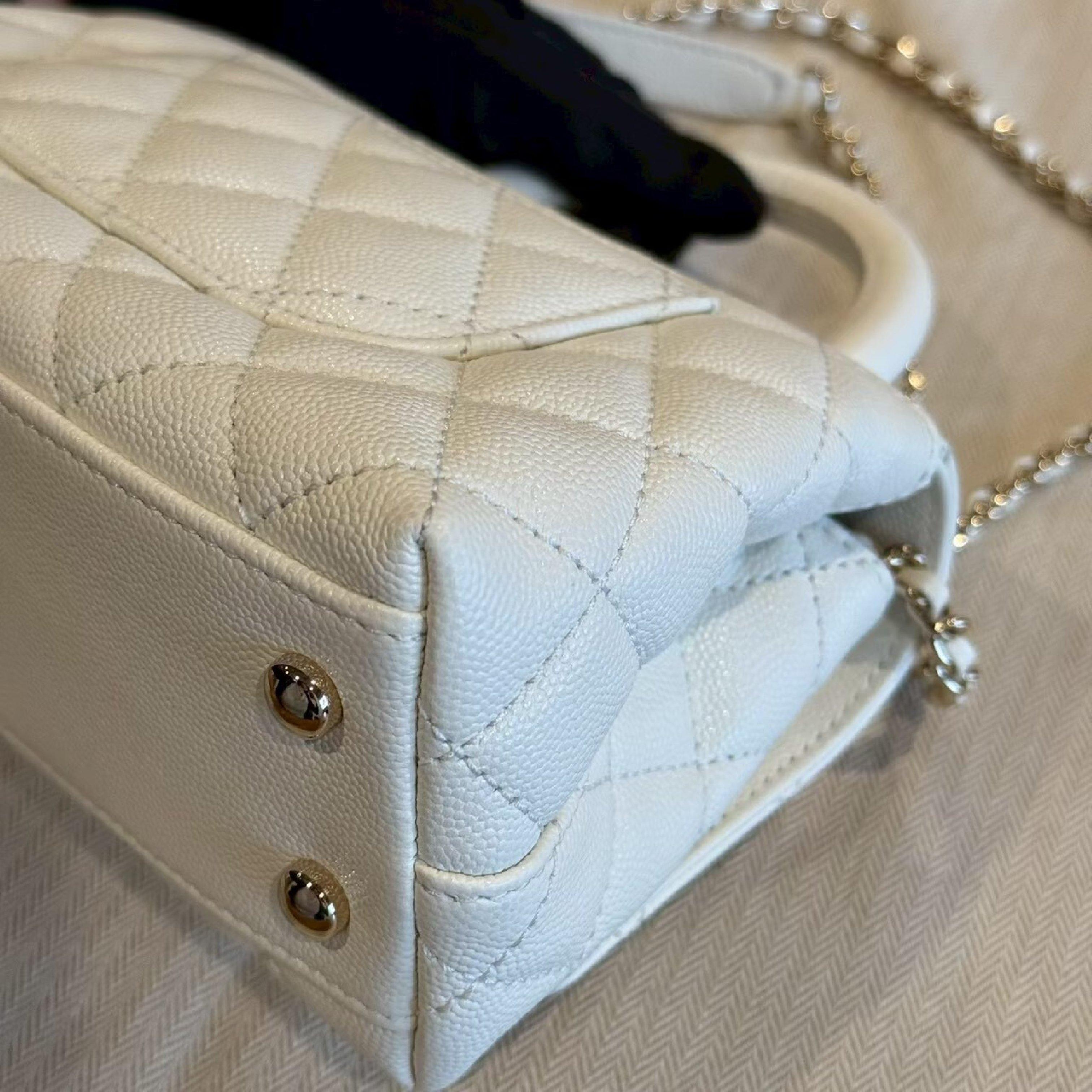 Coco Handle 19 White Handbag with Gold Hardware — view 10