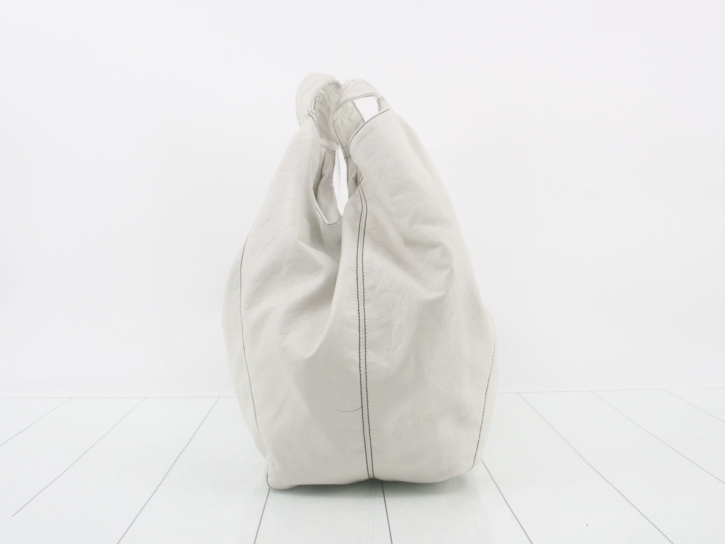 handbag — view 3