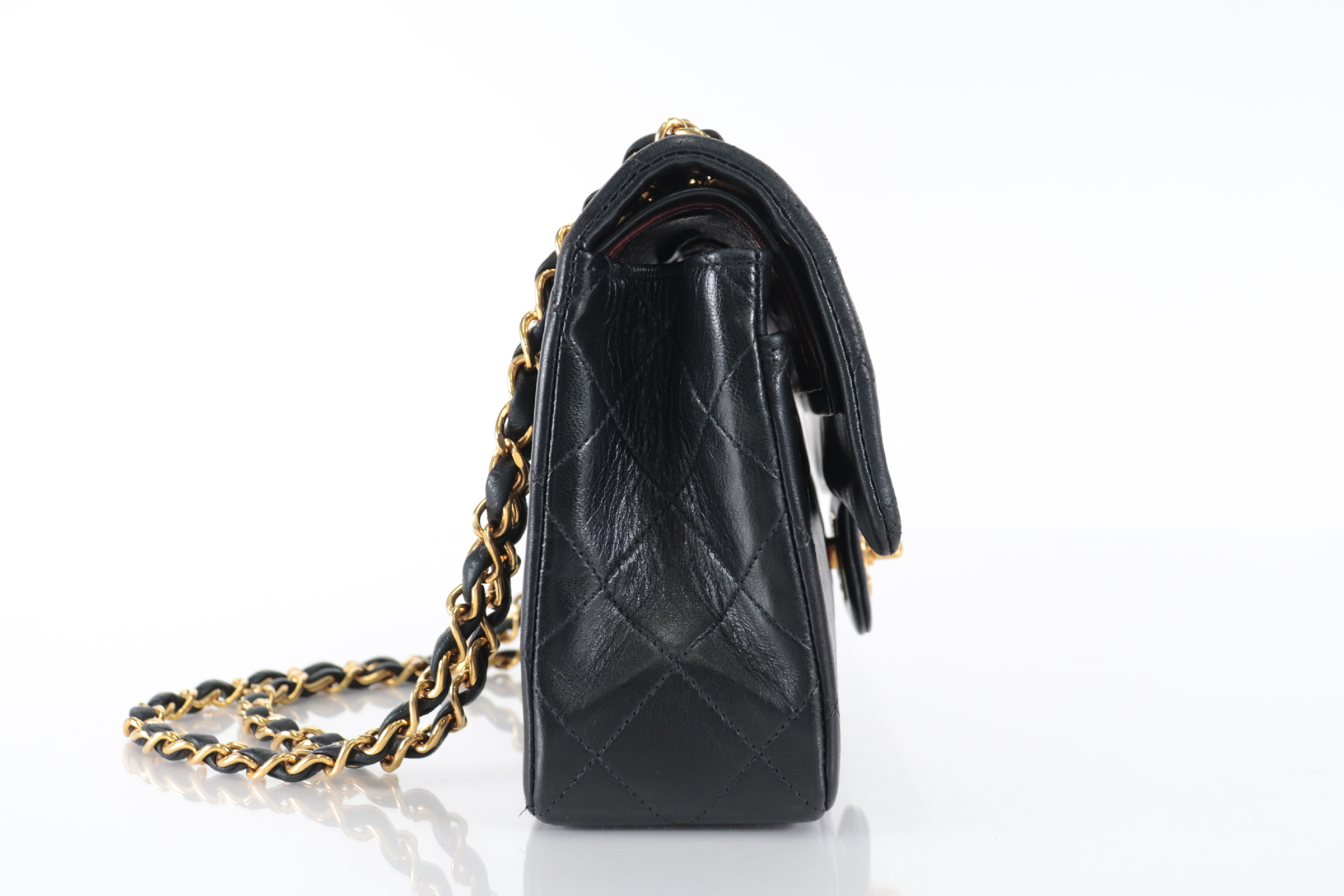 W-Flap 23 Lambskin Chain Shoulder Bag (Serial No. 3) — view 3