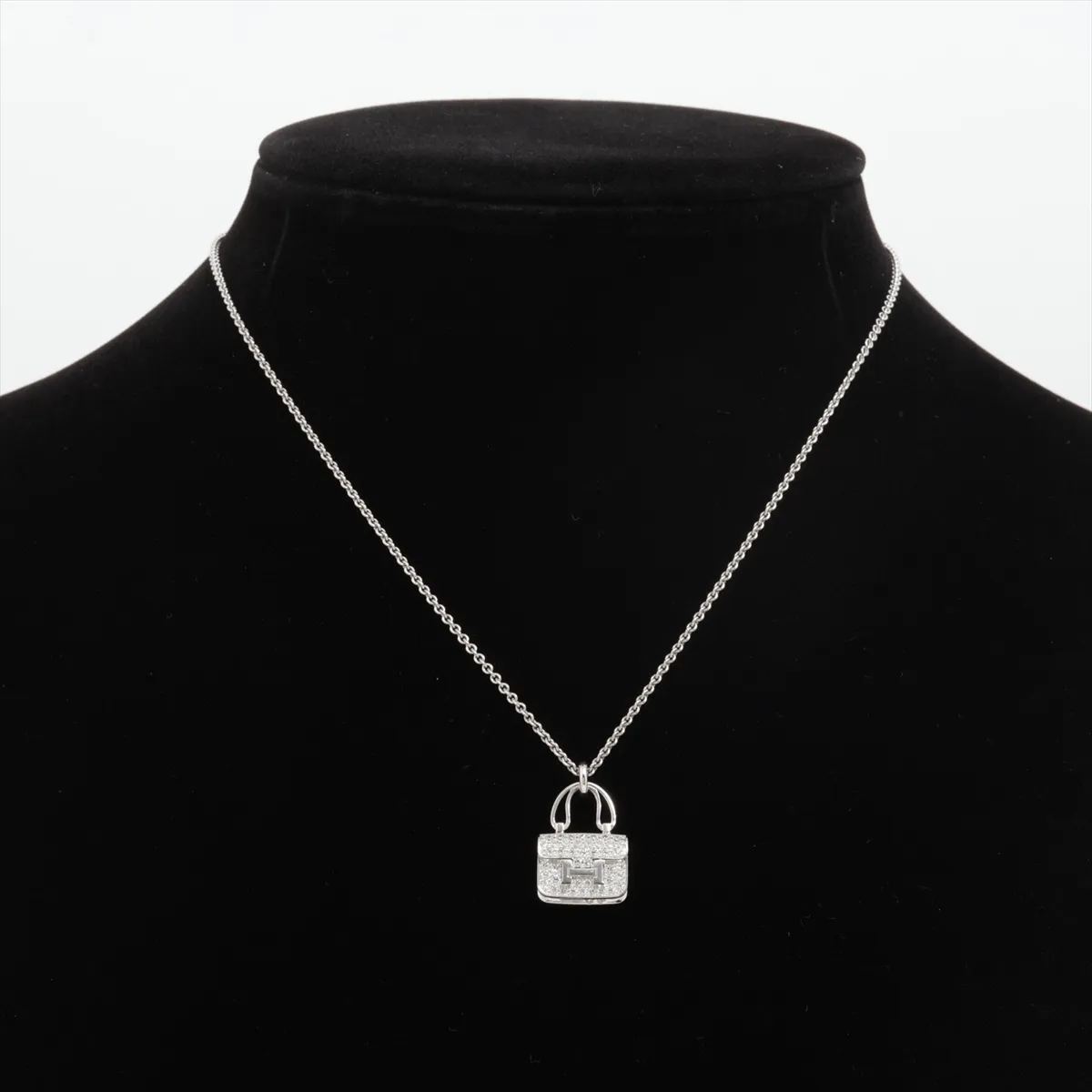 Amulette Constance Diamond Necklace, 750 (WG), 11.8g, 22W446020. — view 5