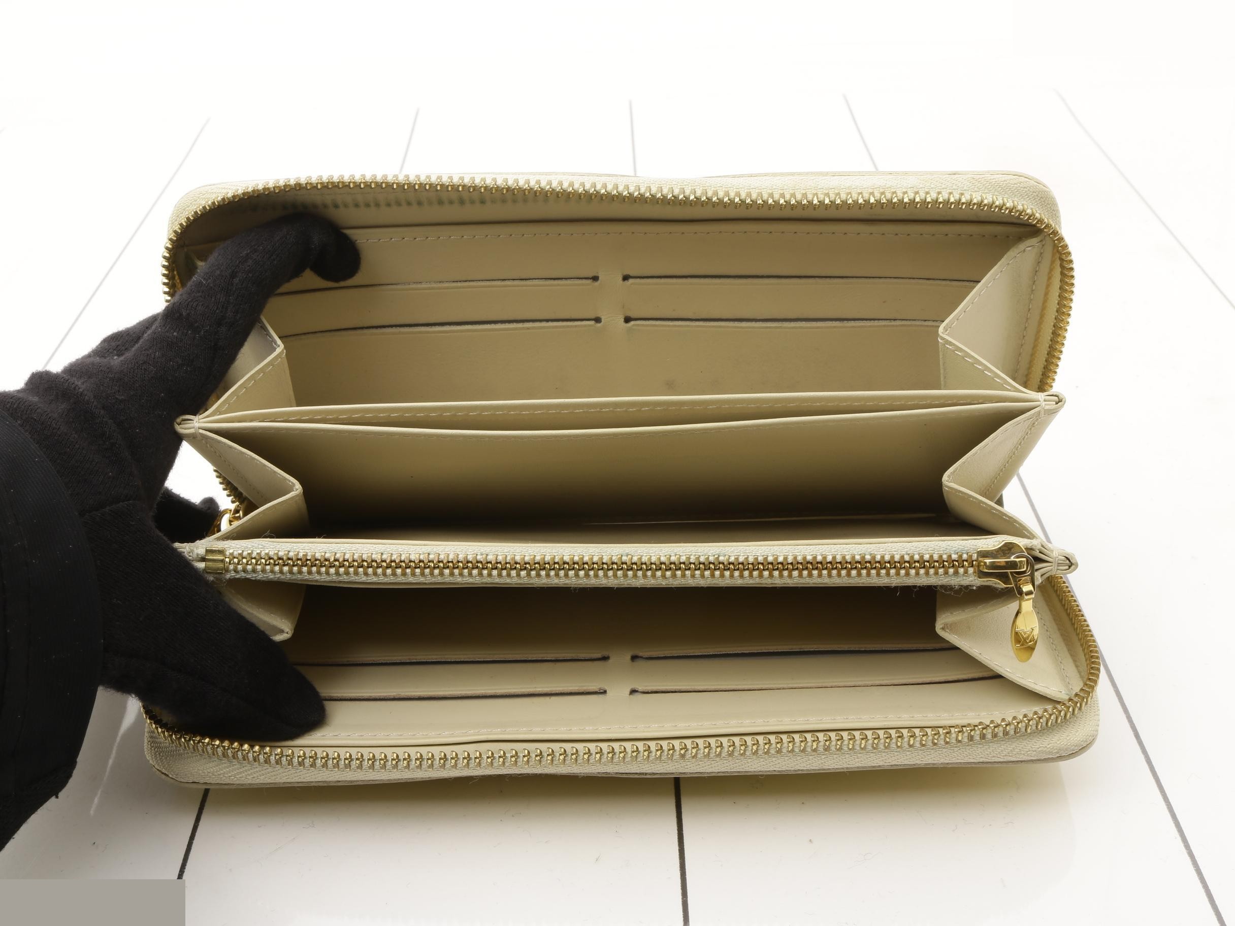 M91459 Zippy Wallet Broncorail — view 4