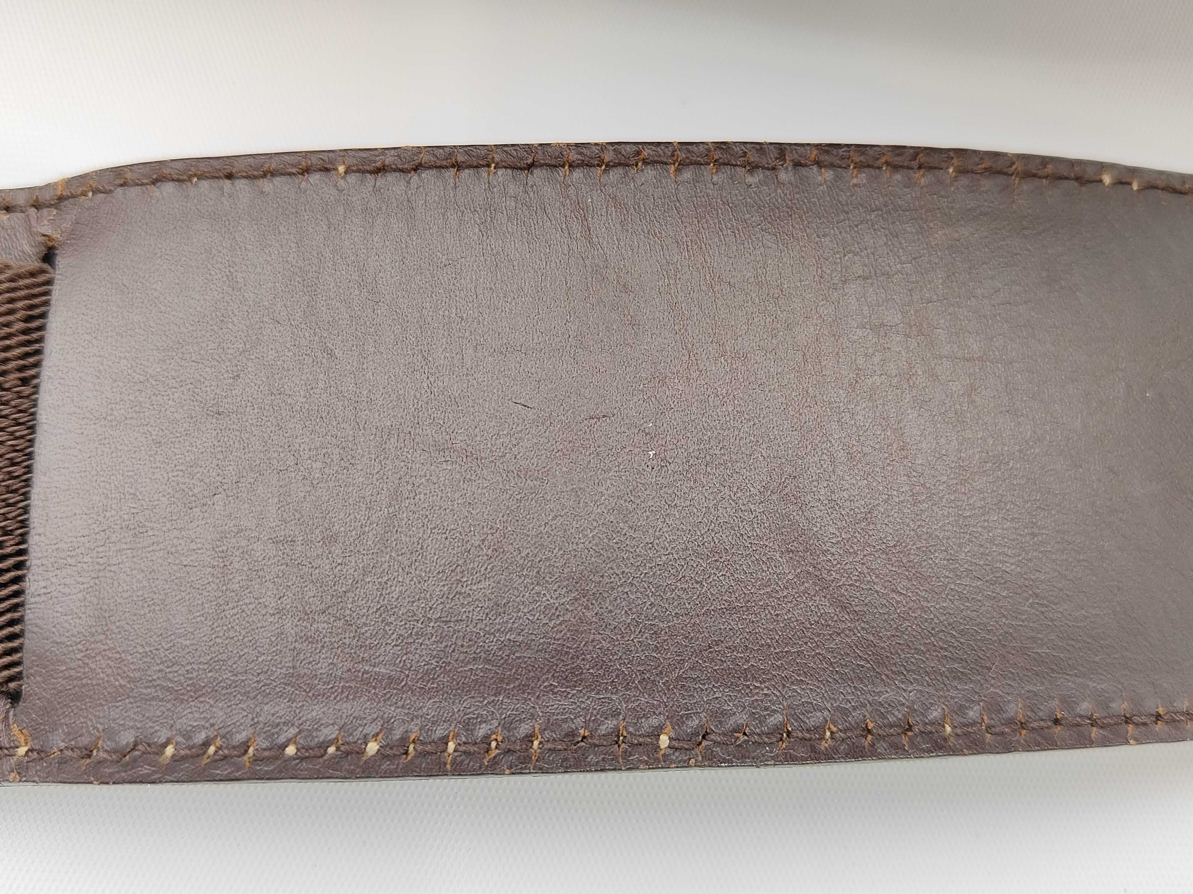 GG Supreme Shoulder Bag — view 4