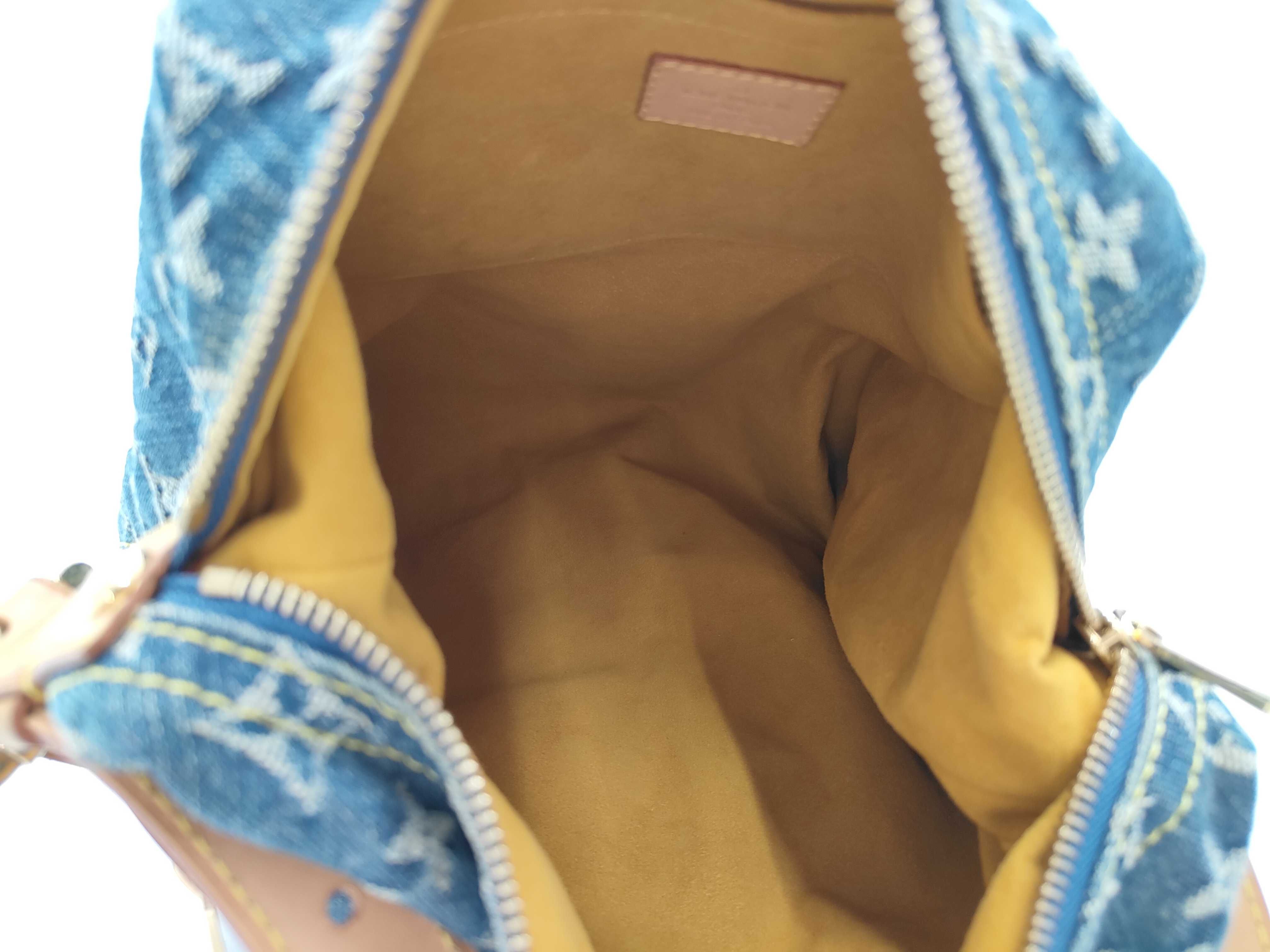 Monogram Denim Baggy GM M95048 Shoulder Bag — view 9