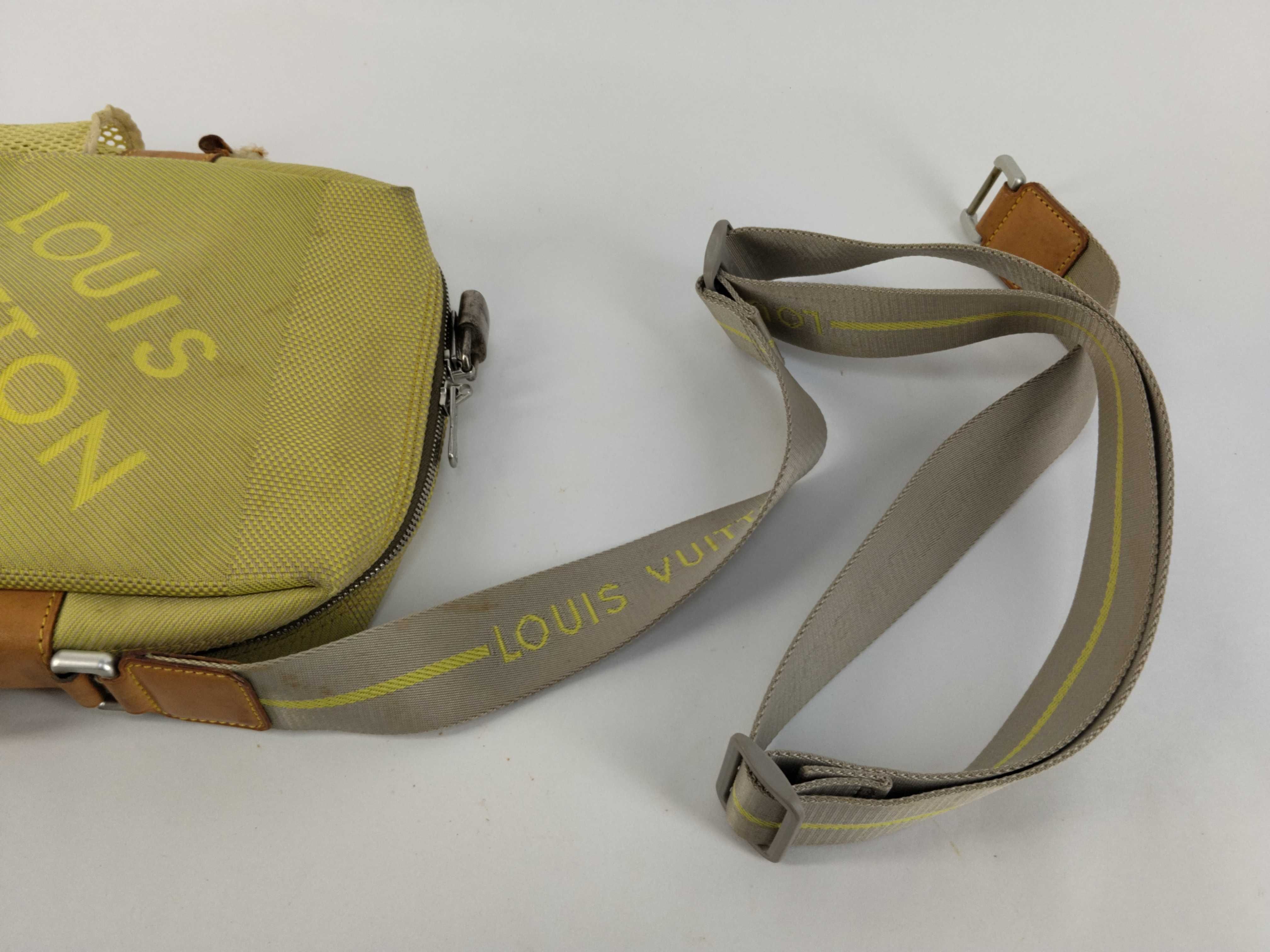 Shoulder bag — view 3