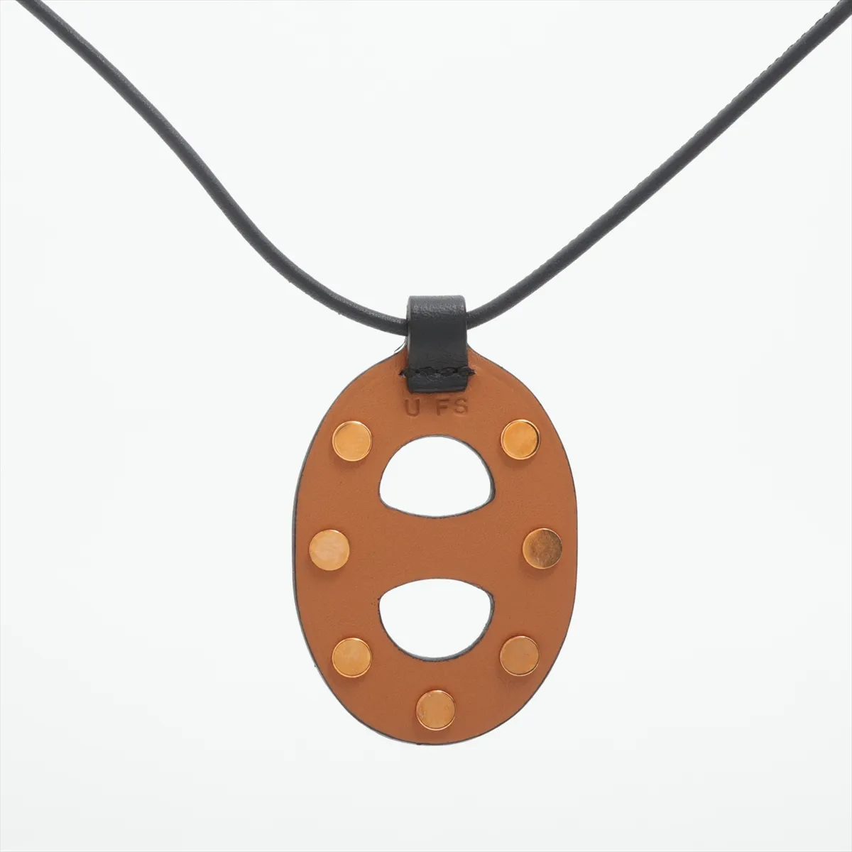Chaine d'Ancre U stamp: 2022 pendant, leather, black, — view 2