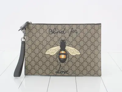 GG Supreme Bee Print Clutch Bag