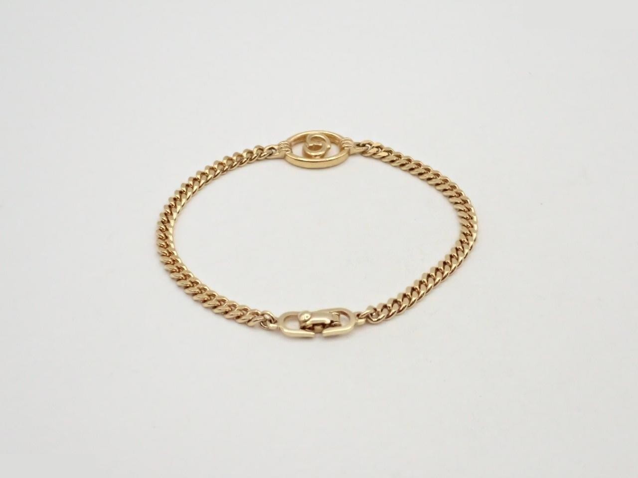 Other lines: Precious metal bracelets and bangles (metal), wrist circumference approximately 18 cm. — view 2