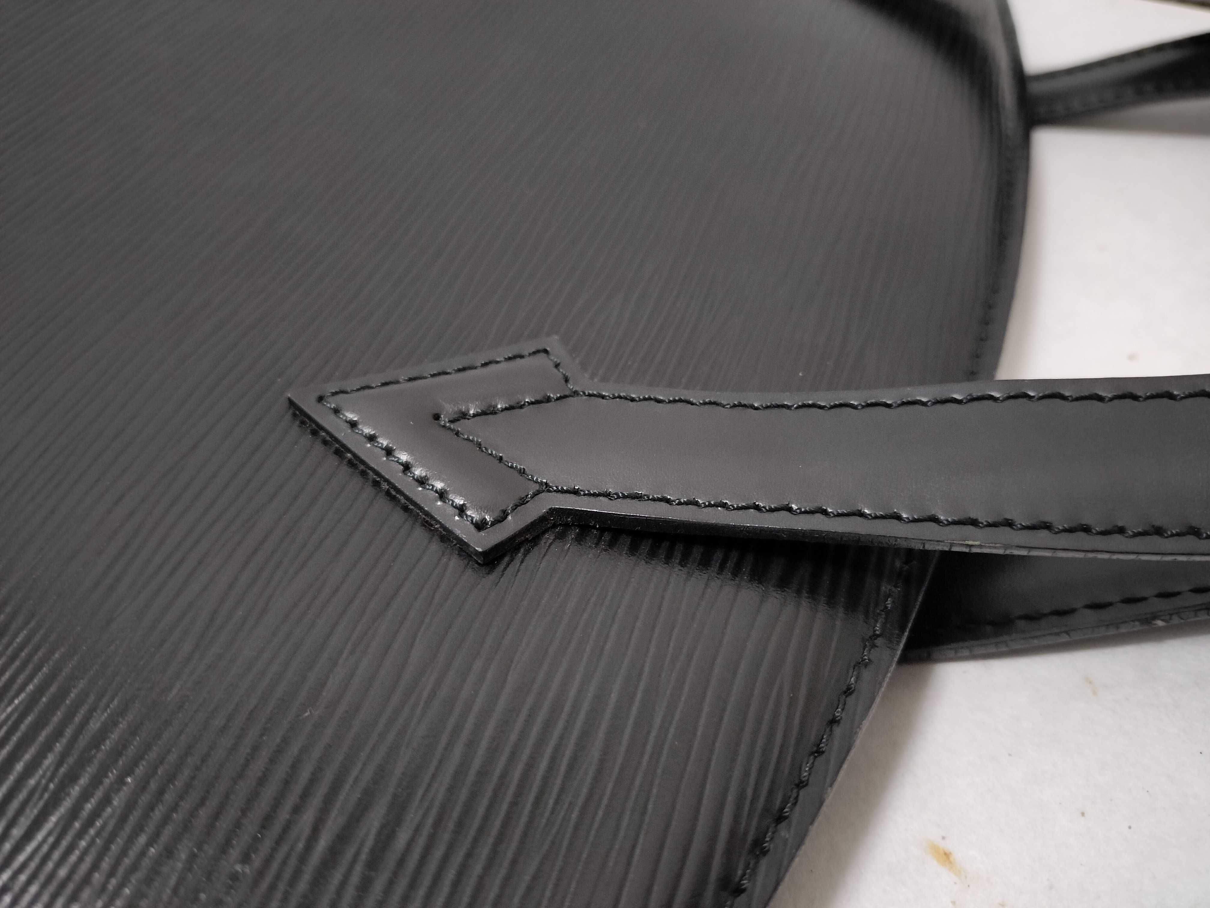 Epi Saint Jacques Black Handbag — view 5