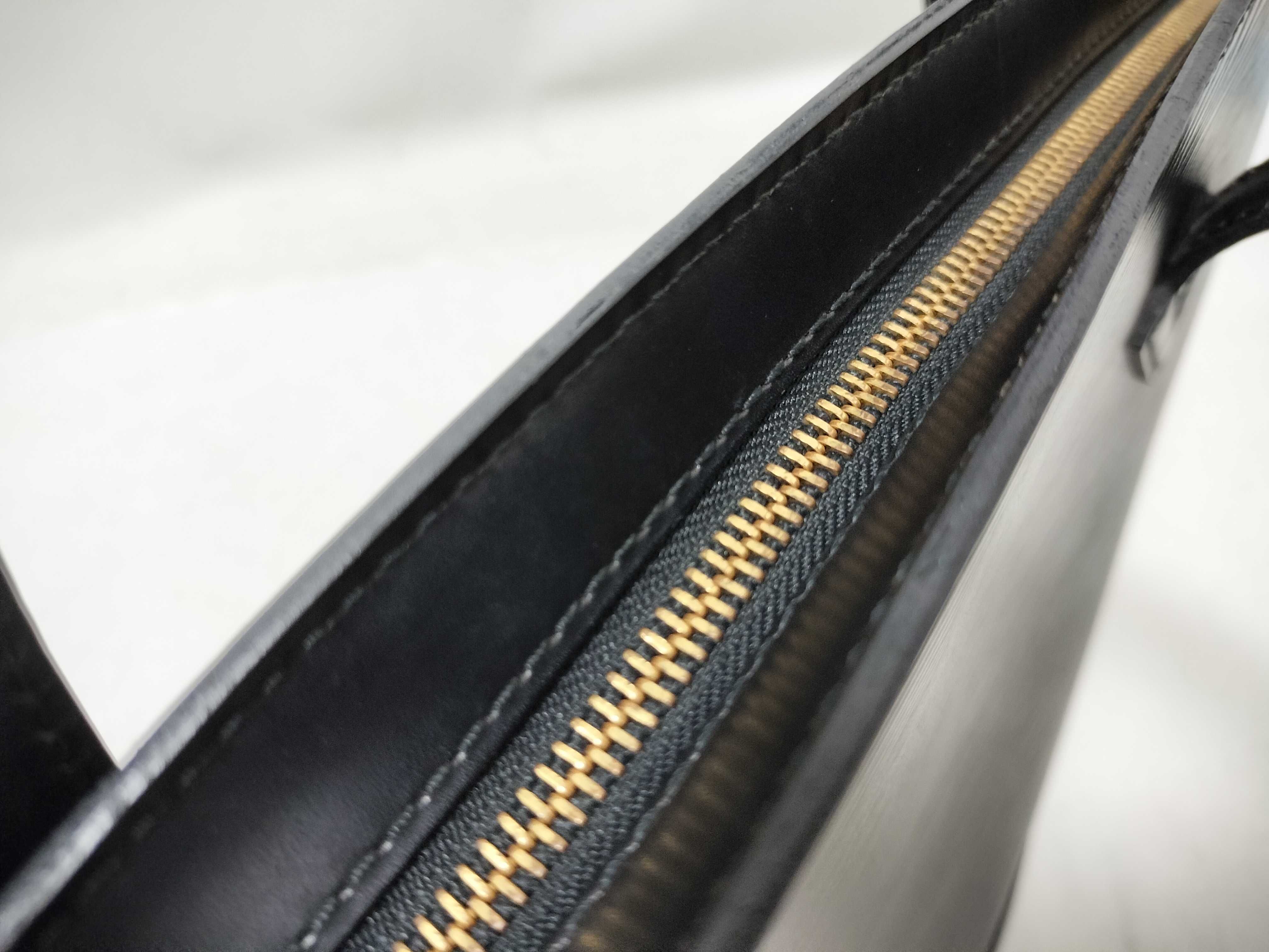 Epi Saint Jacques Black Handbag — view 6