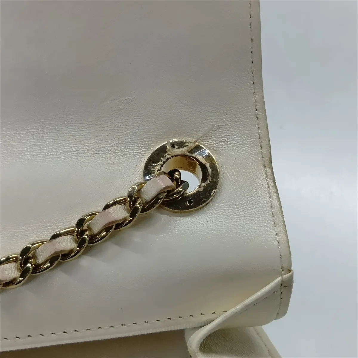 Matelassé Lambskin Chain Wallet, White with Gold Hardware, E186NLX4, Random Plate — view 12