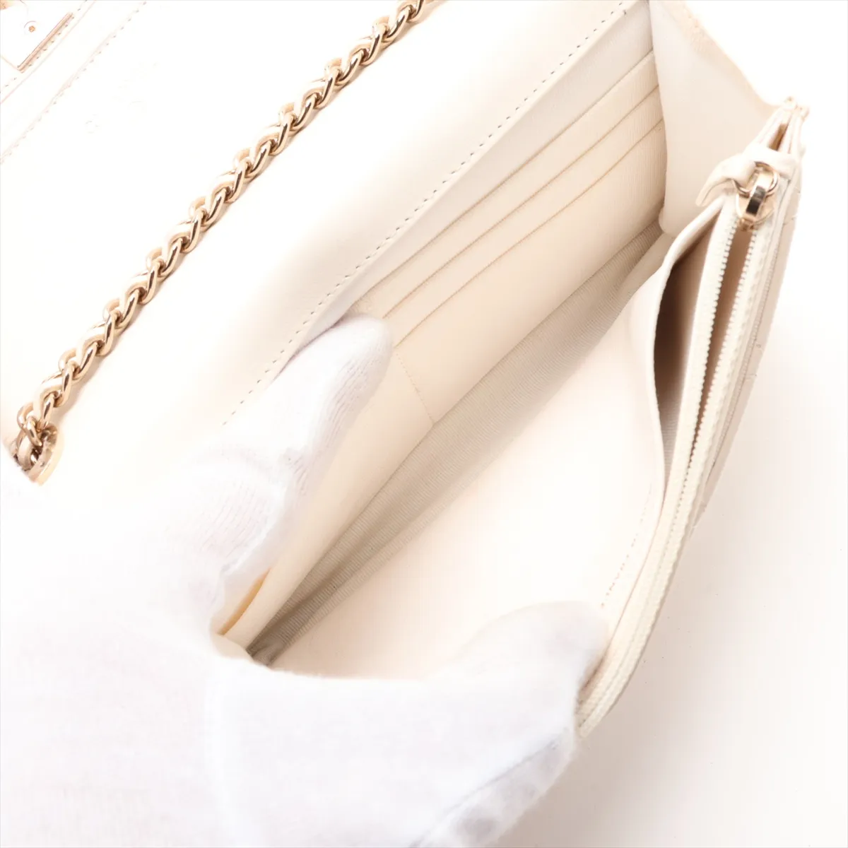 Matelassé Lambskin Chain Wallet, White with Gold Hardware, E186NLX4, Random Plate — view 8
