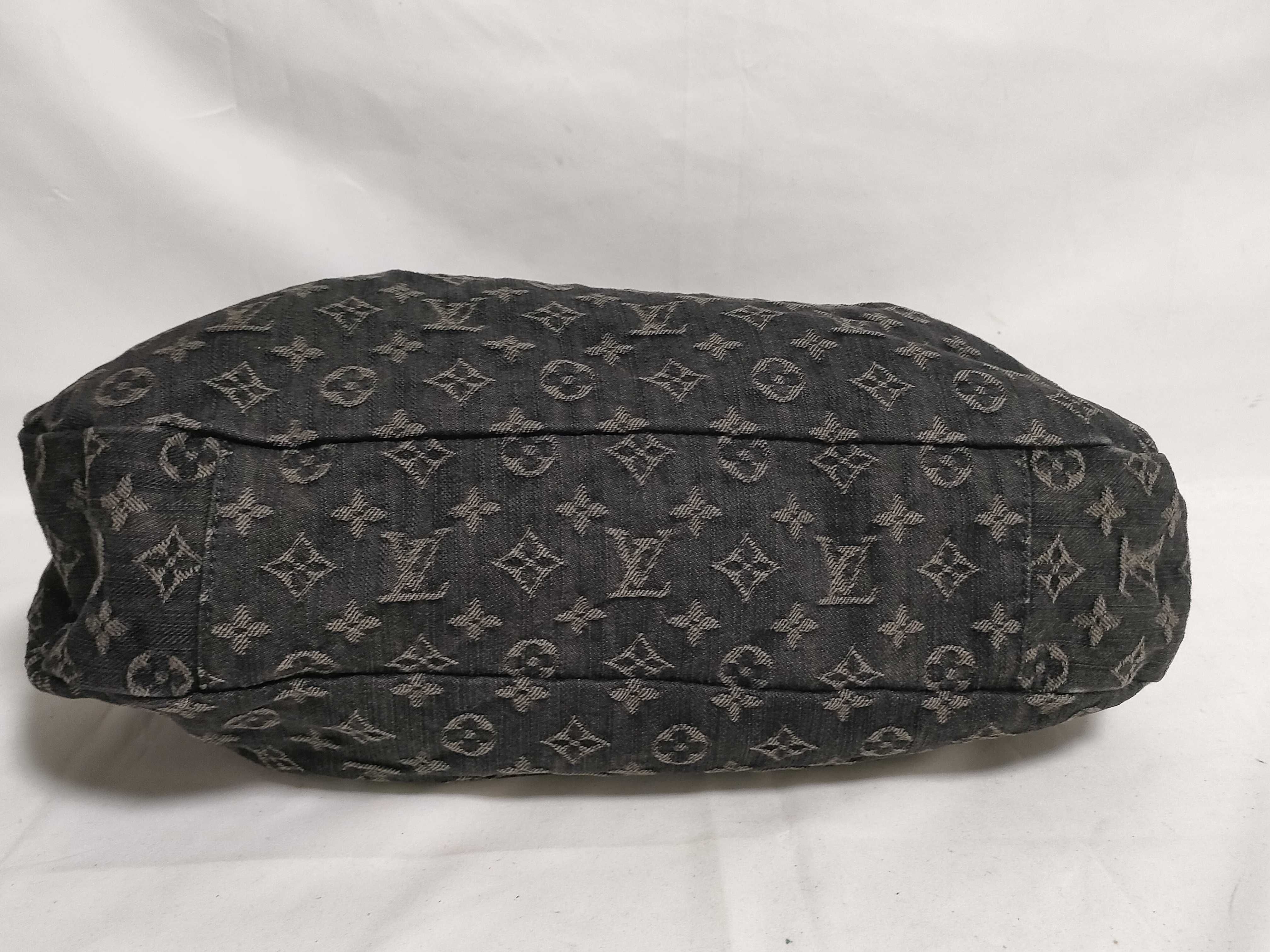Monogram Denim M40494 Daily PM Noir Handbag — view 3