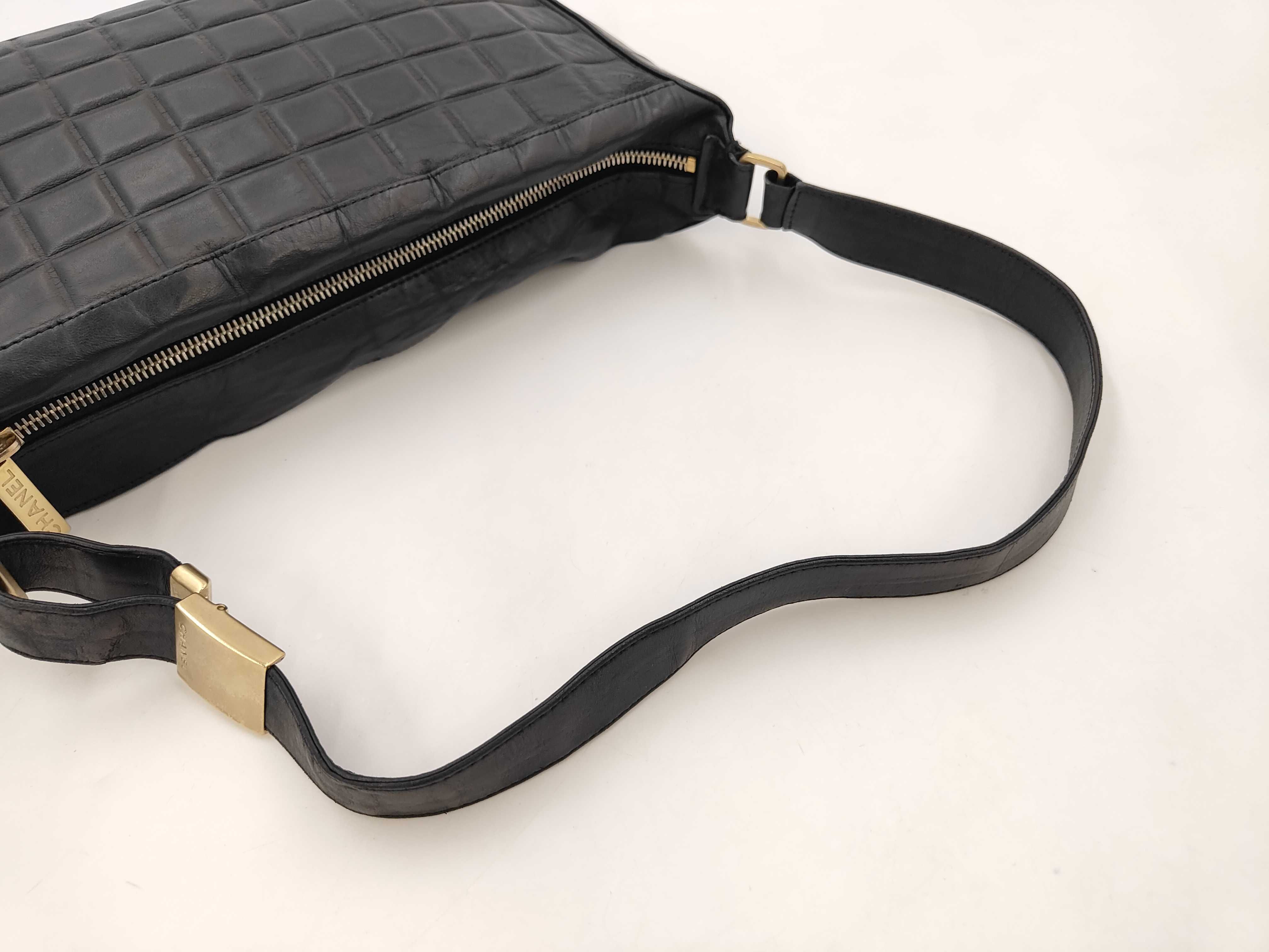 Chocolate Bar Large Coco Mark One-Shoulder Bag — view 5