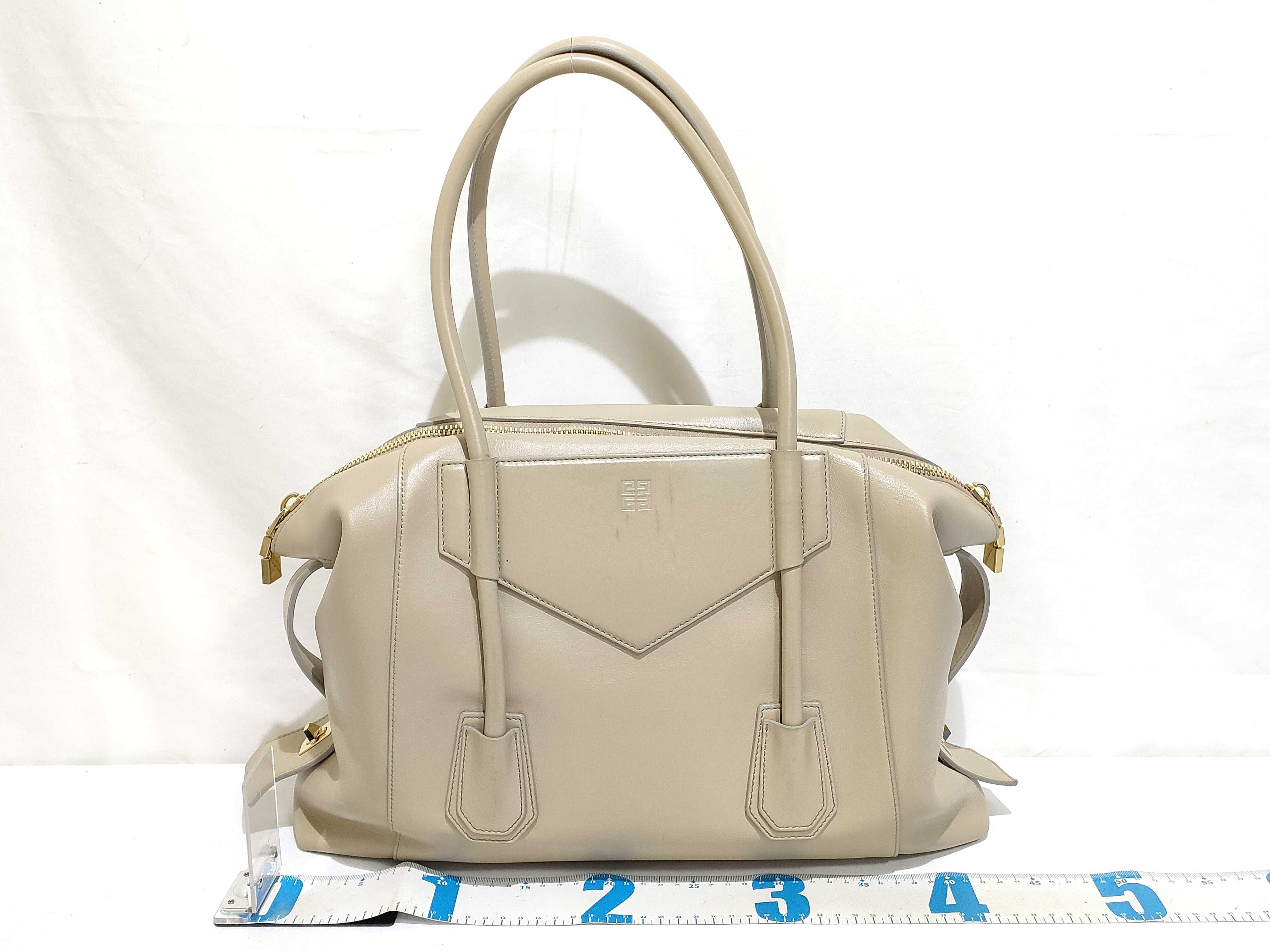 Antigona Lock Leather Tote Bag, Beige, with Padlock — view 2