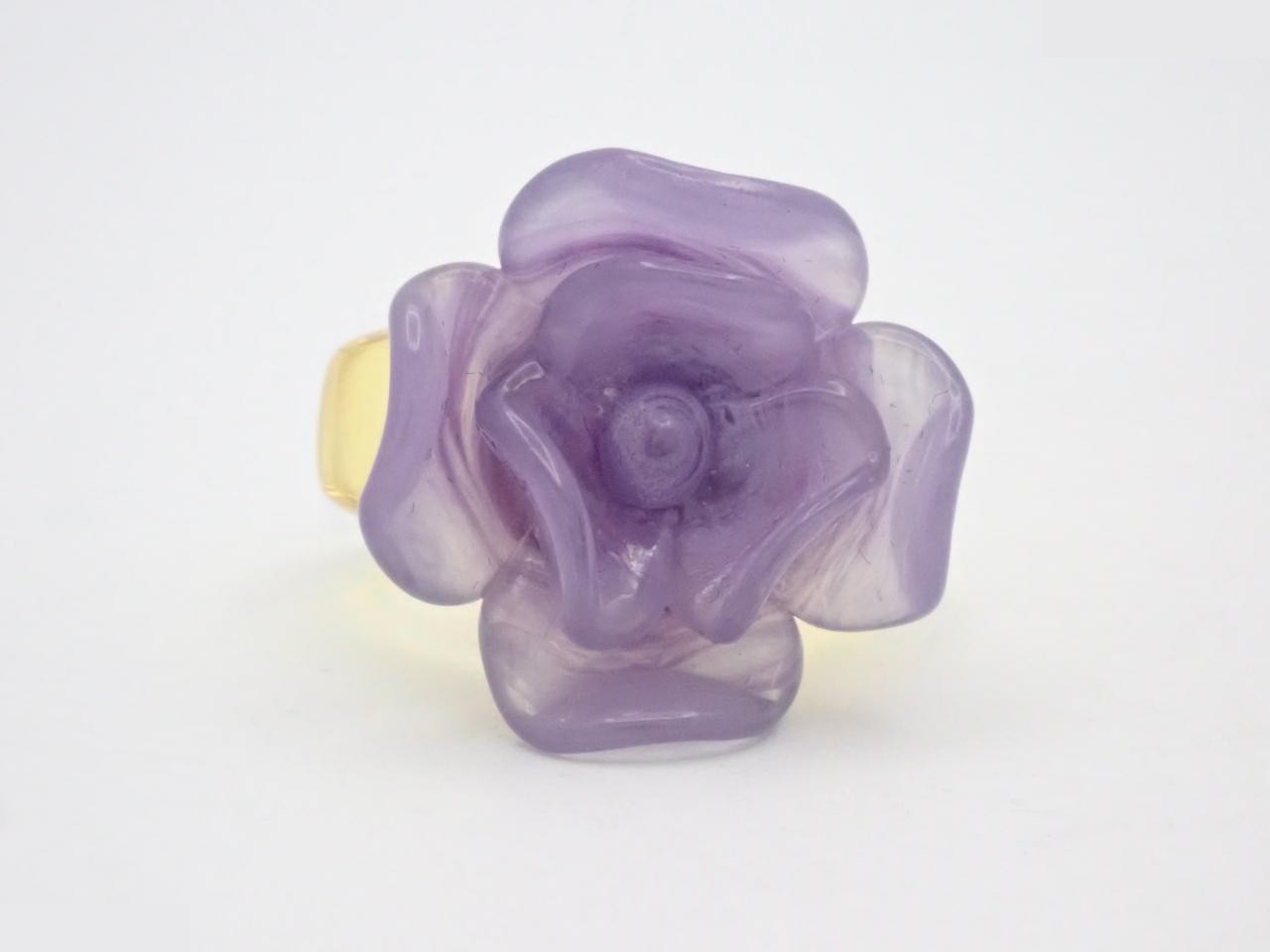 Camellia Plastic Ring, Size #13