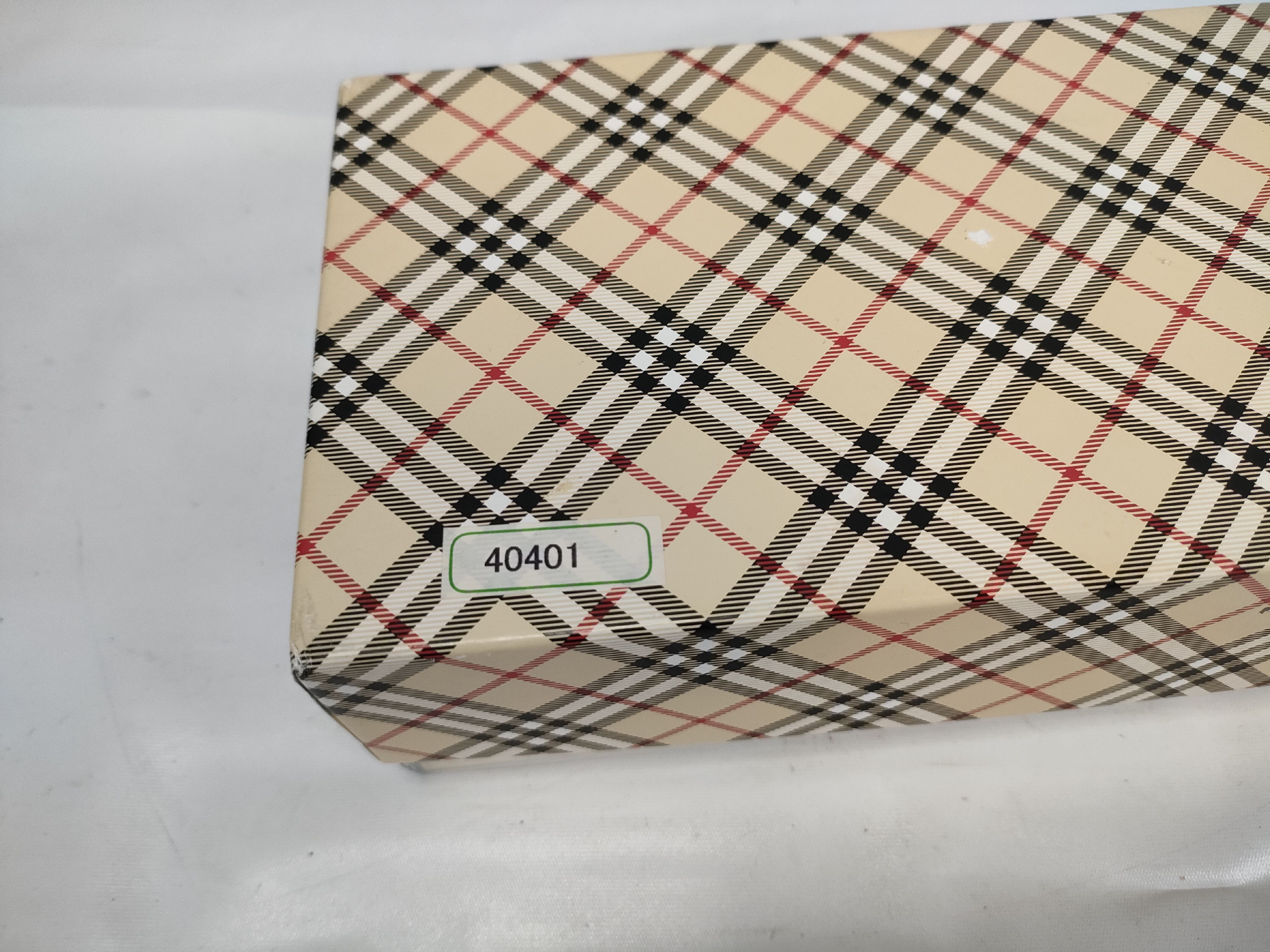 Unused Pouch Set Gift — view 2