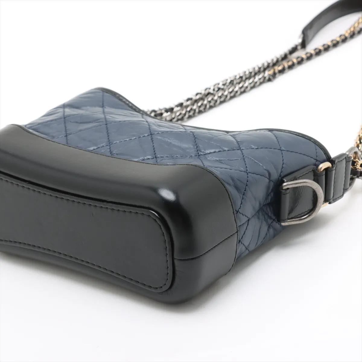 Gabriel de Chanel Small Leather Chain Shoulder Bag Blue x Black Gold x Silver Hardware 27071430 No. 27 — view 3