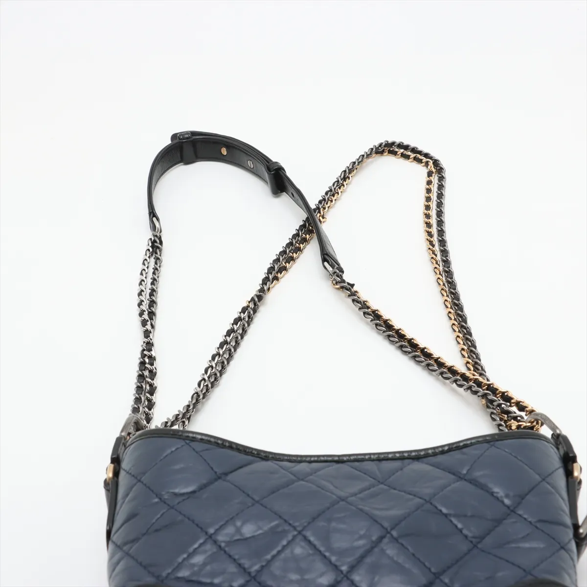 Gabriel de Chanel Small Leather Chain Shoulder Bag Blue x Black Gold x Silver Hardware 27071430 No. 27 — view 6