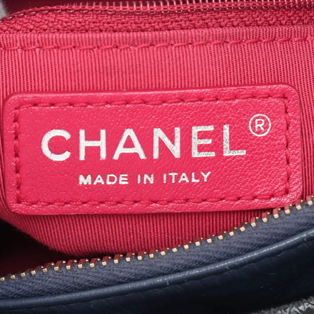 Gabriel de Chanel Small Leather Chain Shoulder Bag Blue x Black Gold x Silver Hardware 27071430 No. 27 — view 10