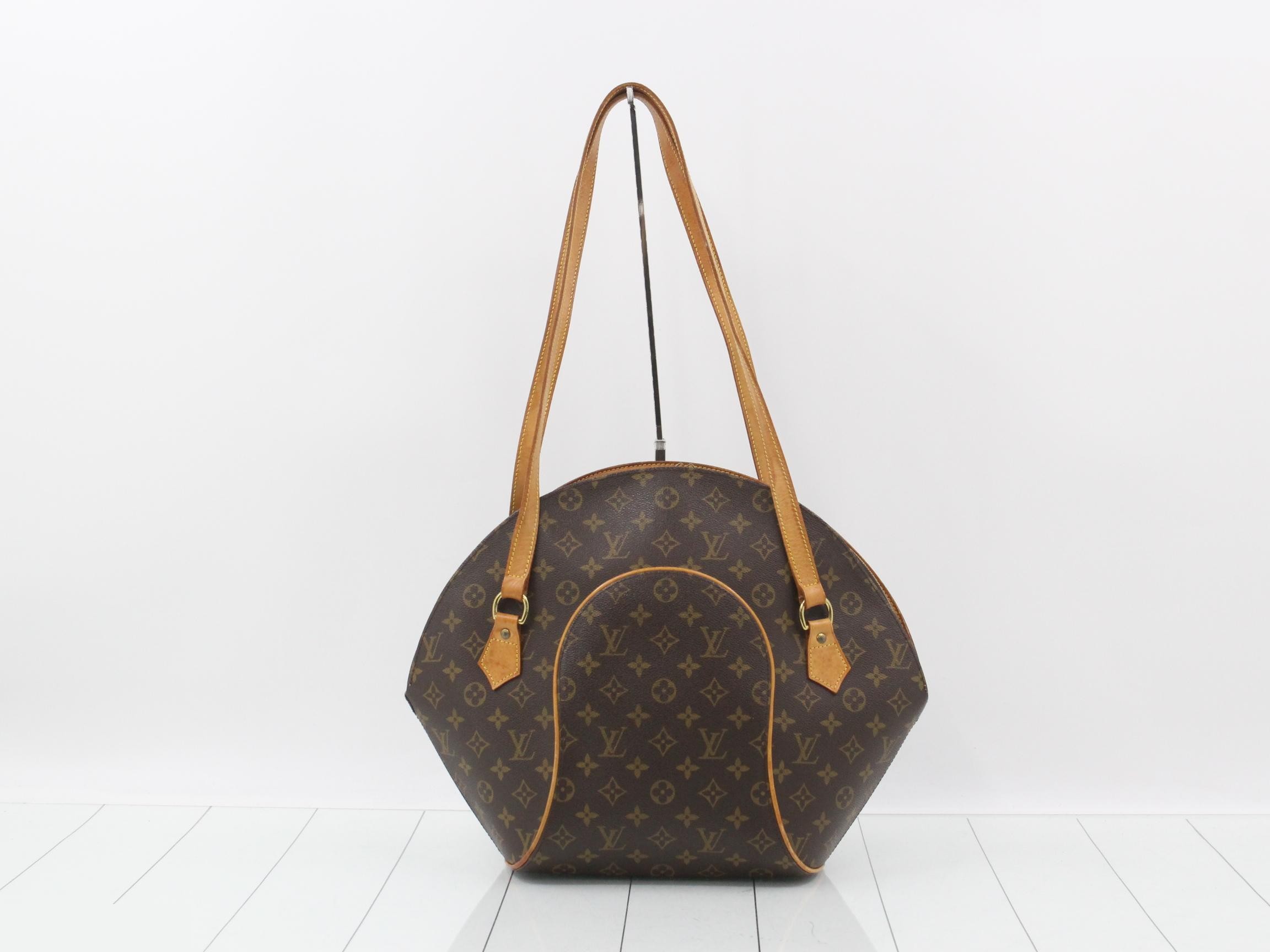 Monogram Ellipse Shopping — view 2