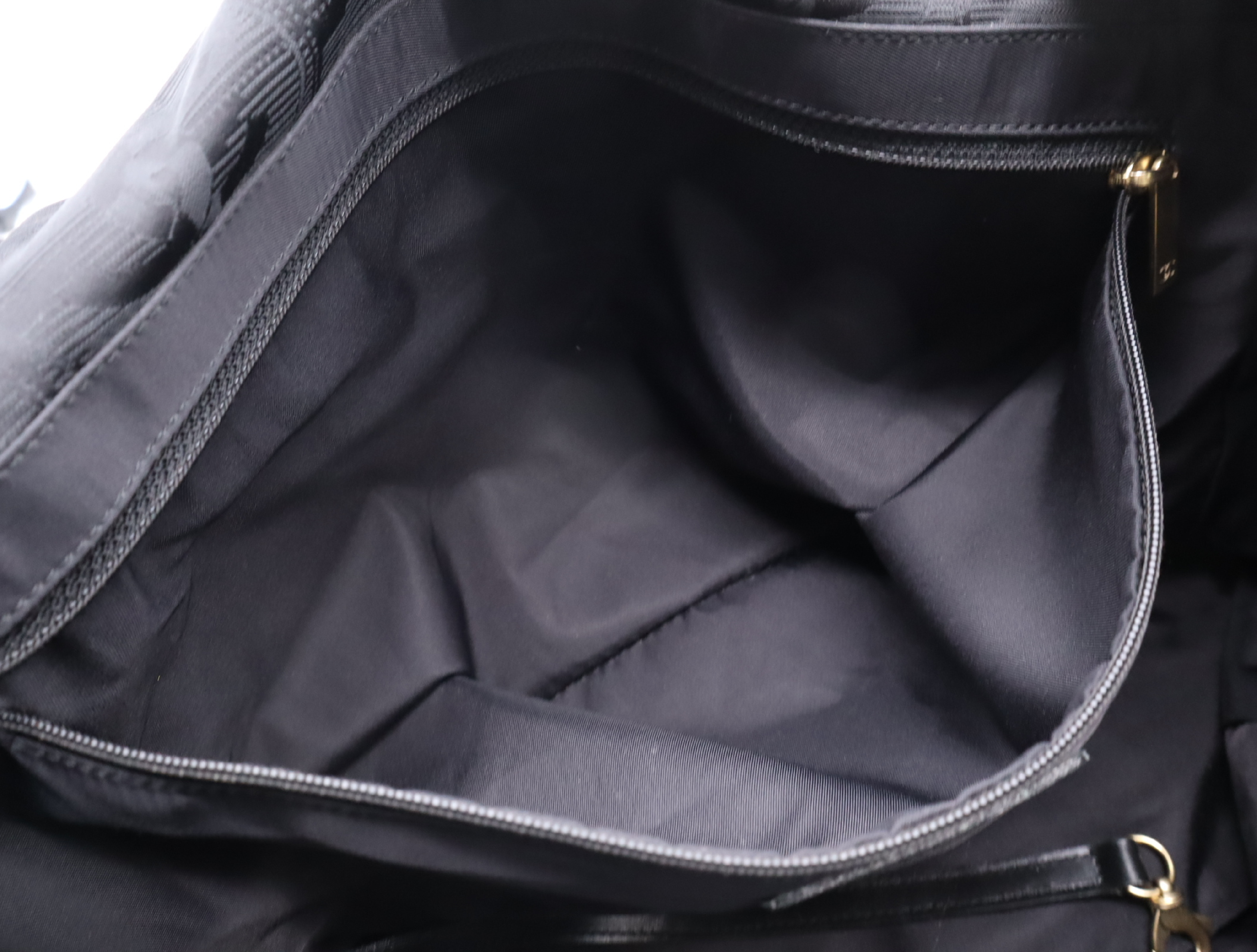 A20457 Nylon New Travel Line Tote MM with Seal Tote Bag — view 14