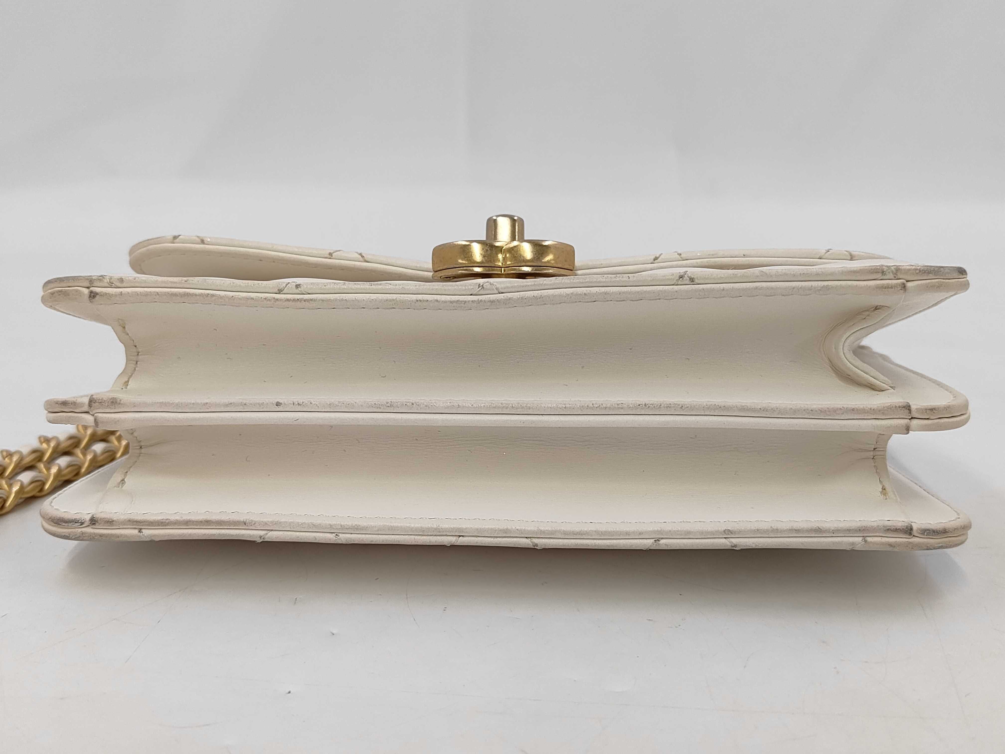 Matelassé Chain Shoulder Bag (Random Selection) — view 7
