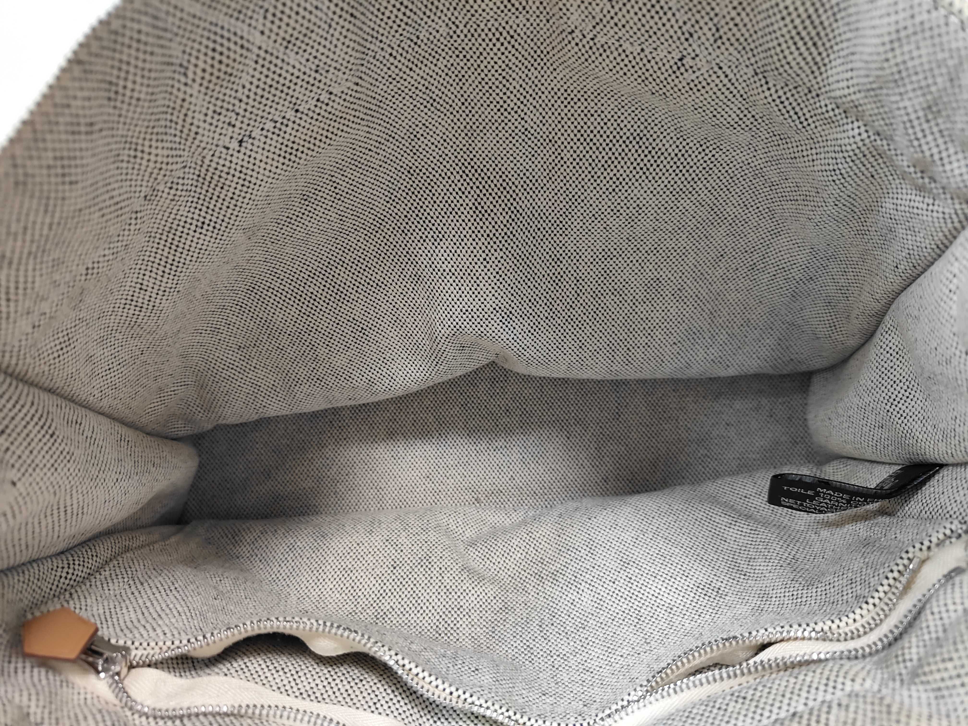 Fourre-Tout Hermes New Fourre-Tout PM Tote Bag Handbag — view 9