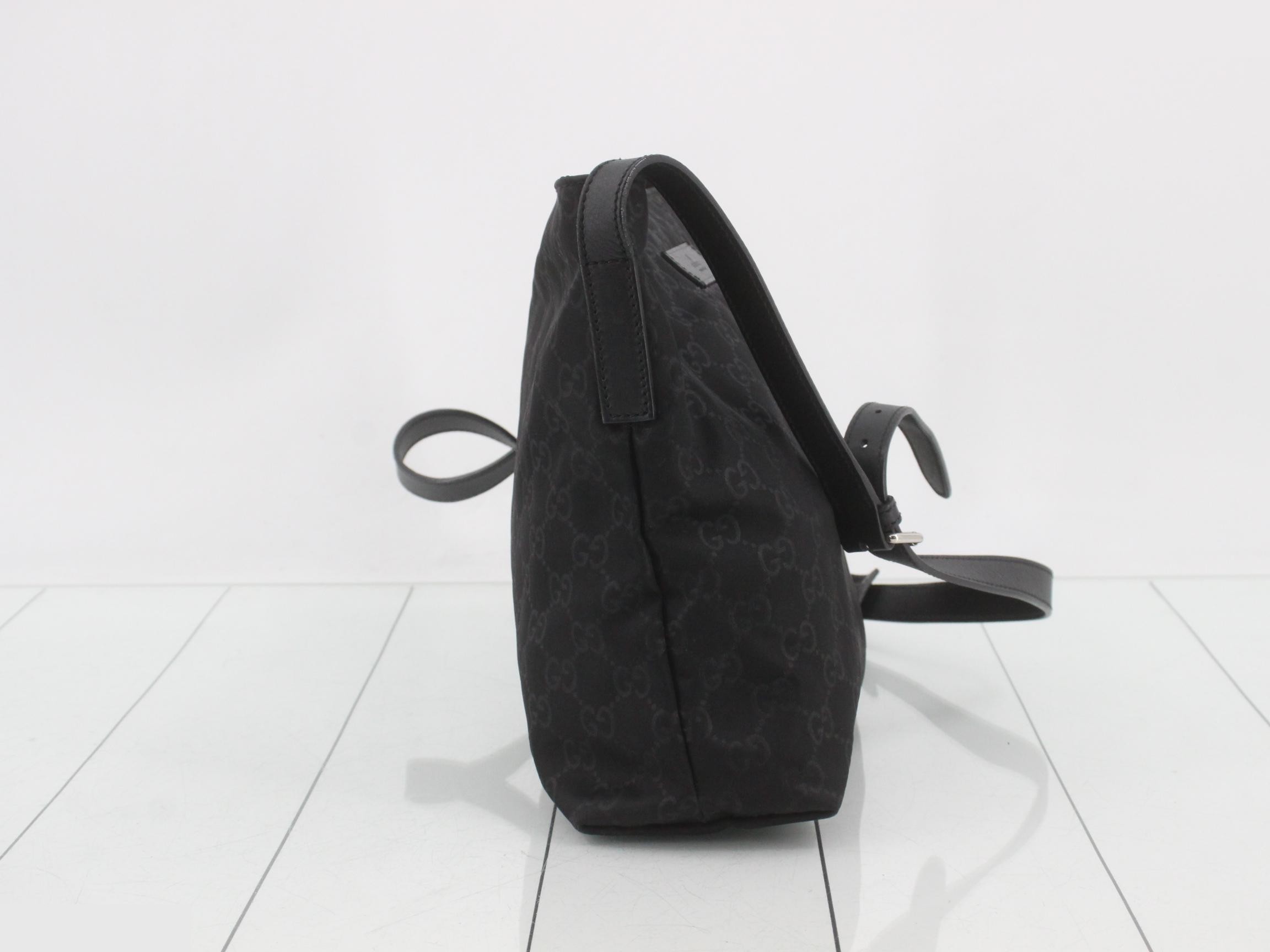 Shoulder bag — view 4