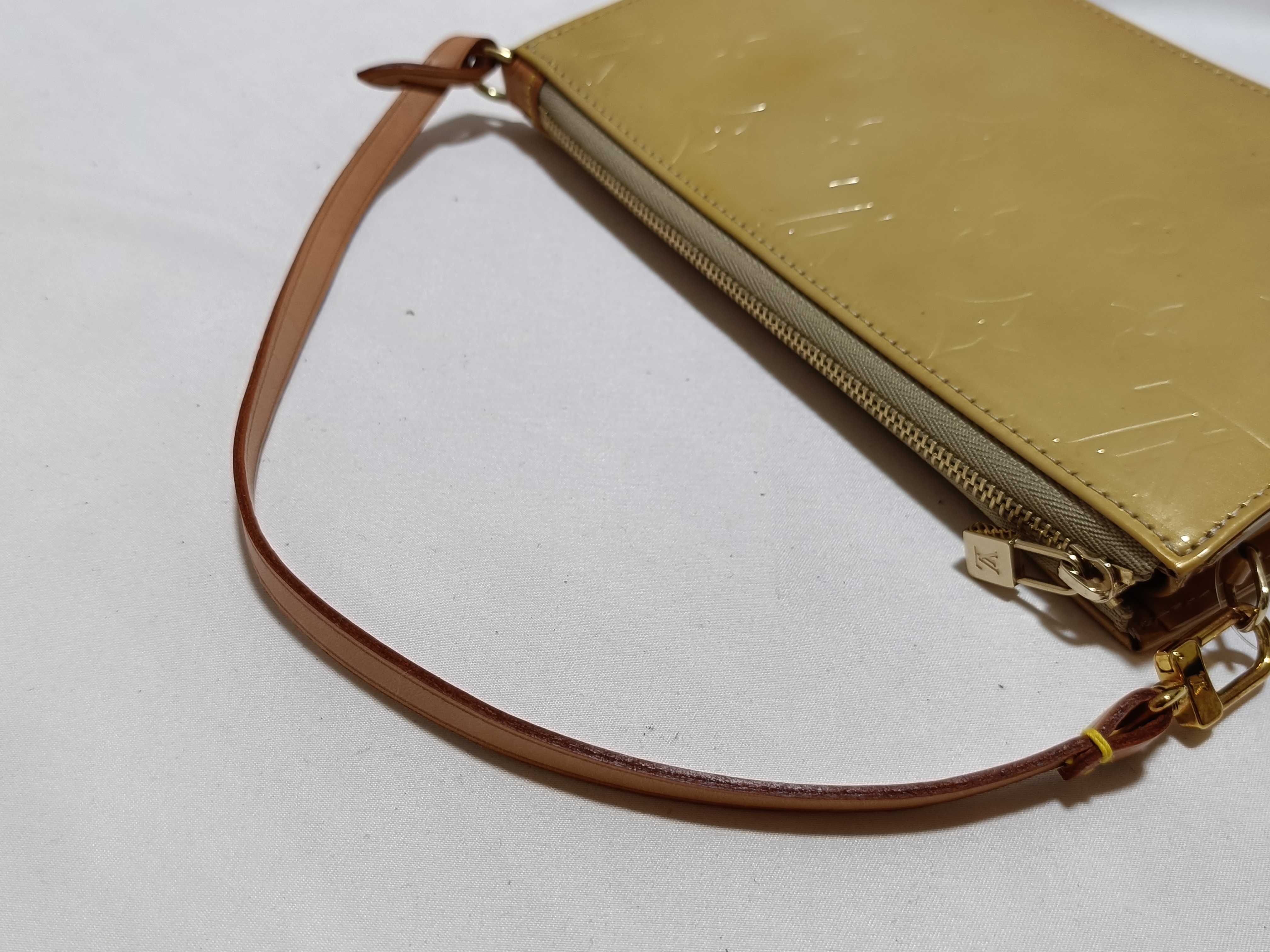 Vernis Pochette Accessoires Handbag — view 3