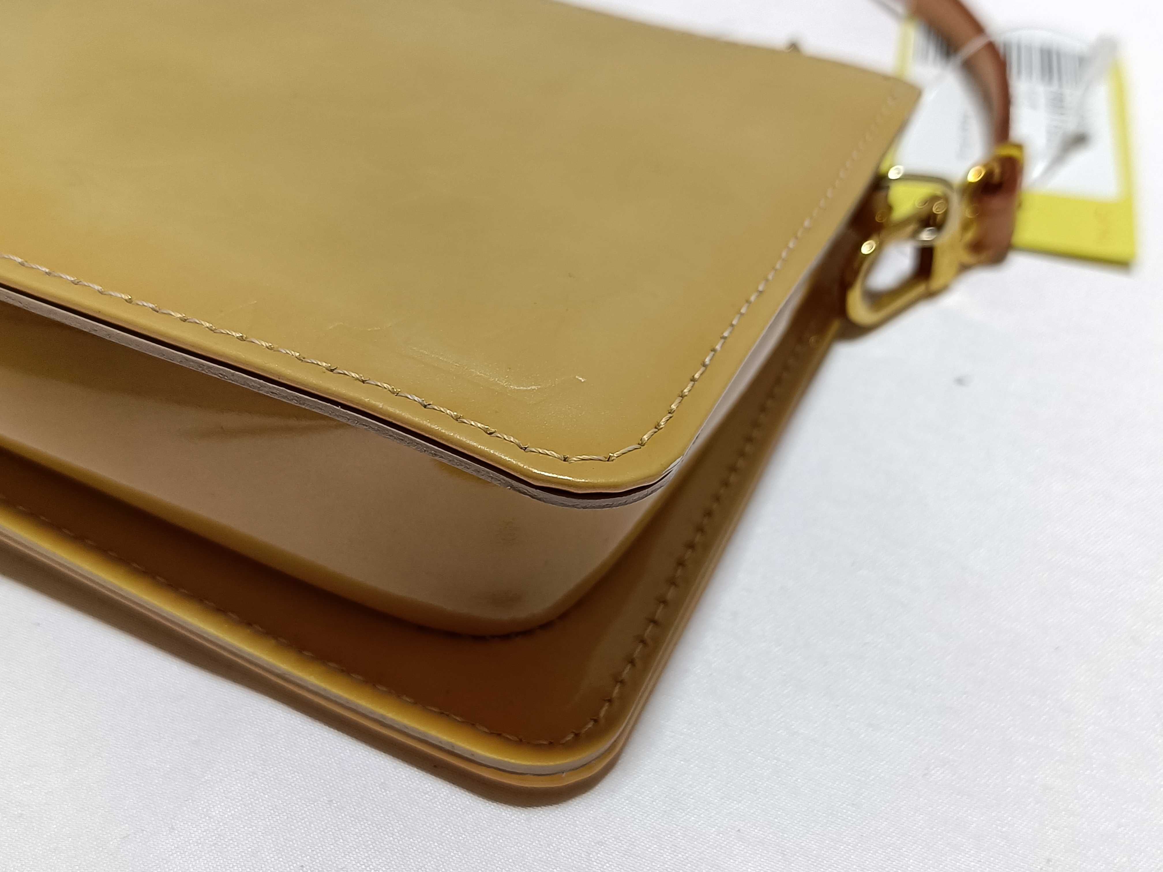 Vernis Pochette Accessoires Handbag — view 6