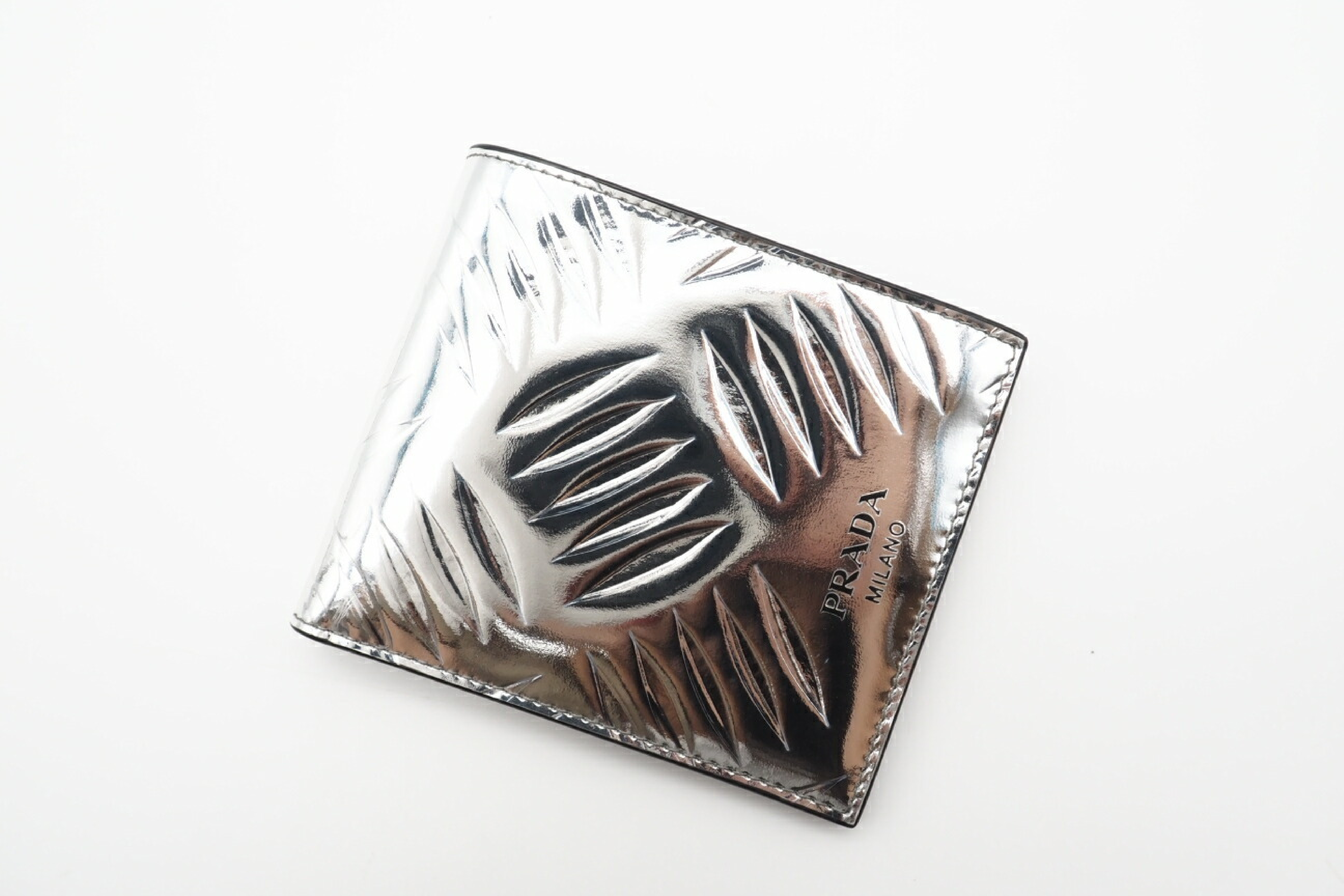 2MO513 Patent Leather Compact Wallet Silver — view 2