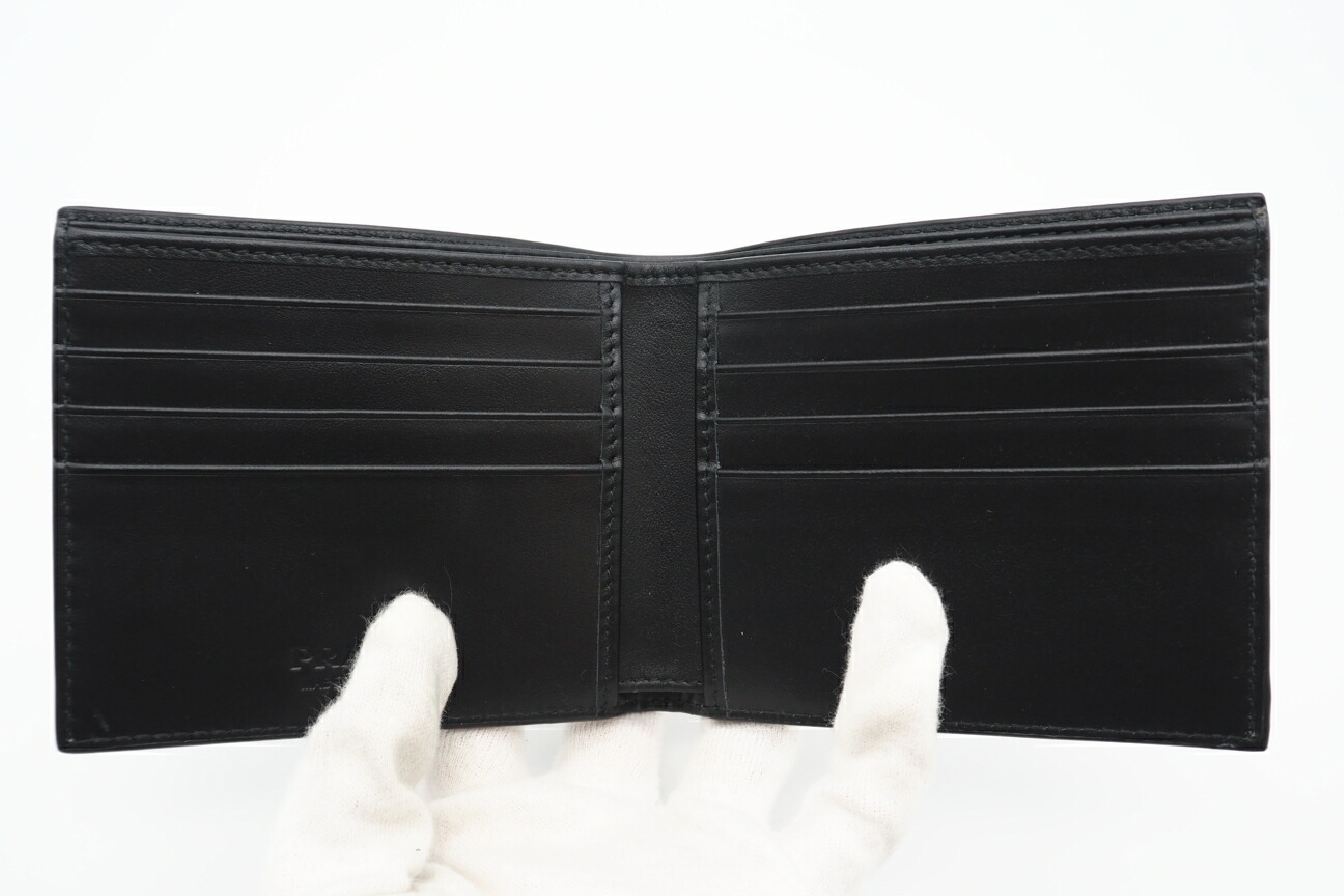 2MO513 Patent Leather Compact Wallet Silver — view 7