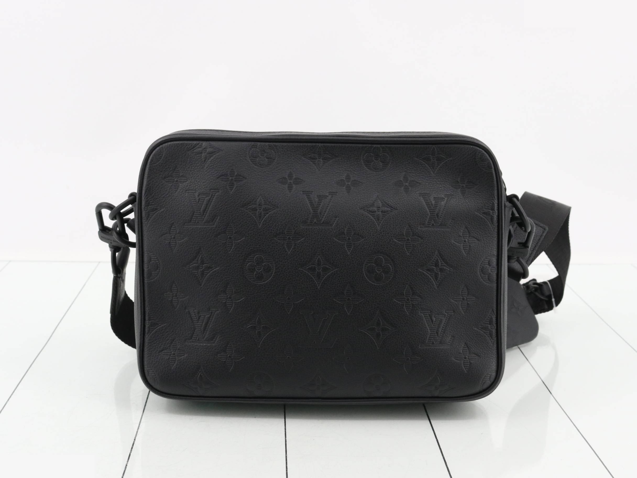 Trio Messenger — view 2