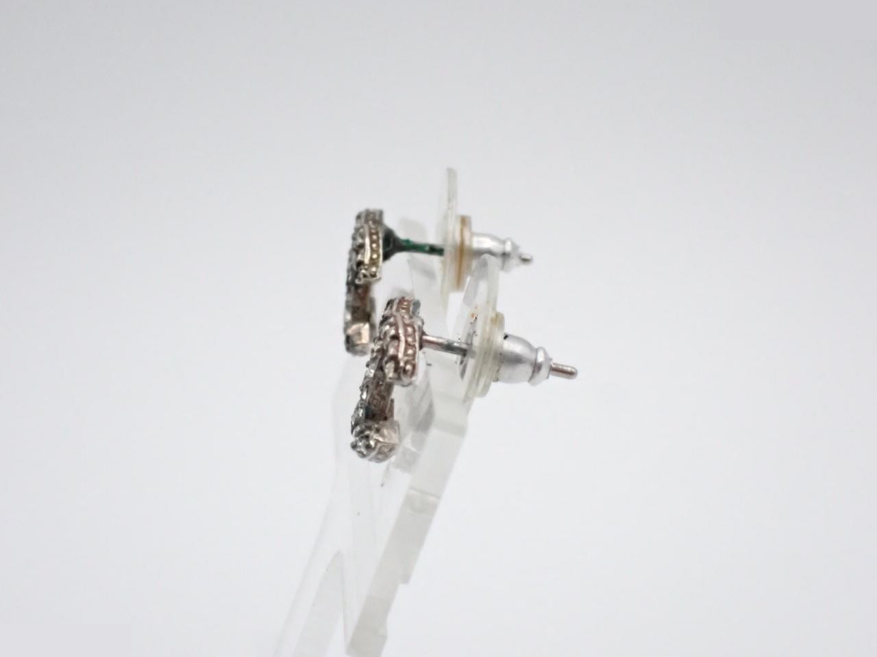 Earrings — view 3