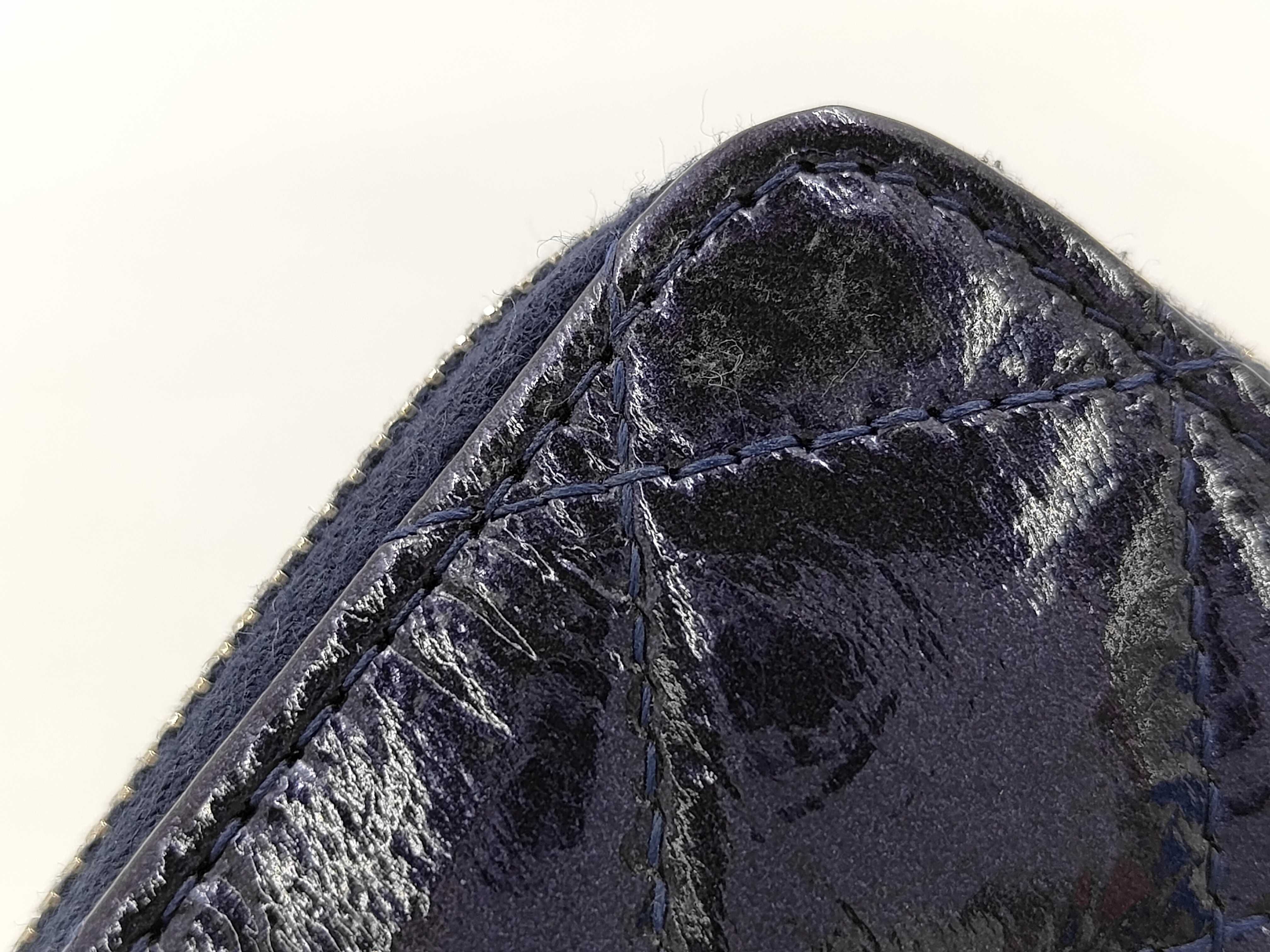 coin case — view 8