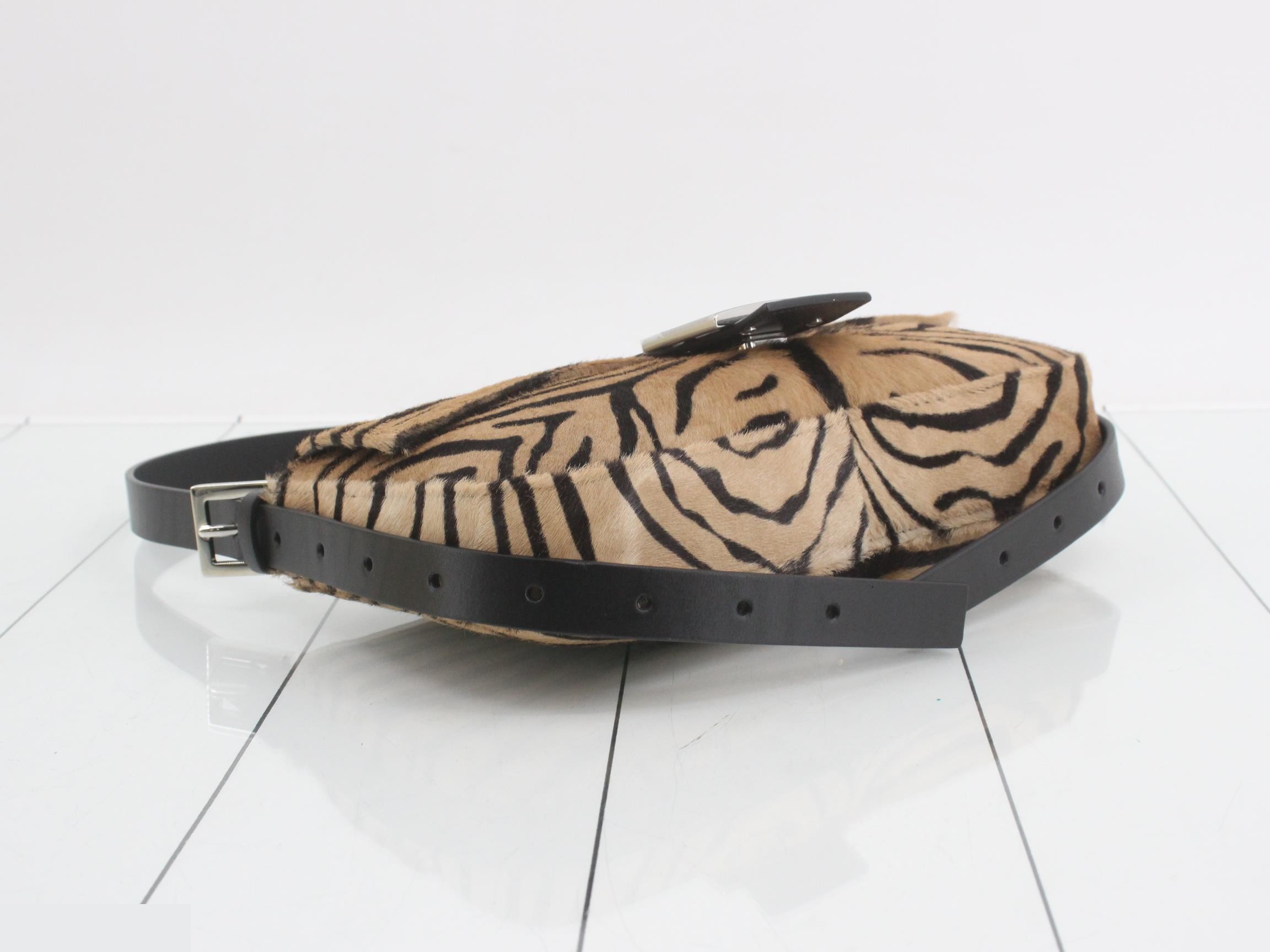 Unused Fendi calfskin Mamma Bucket shoulder bag. — view 5