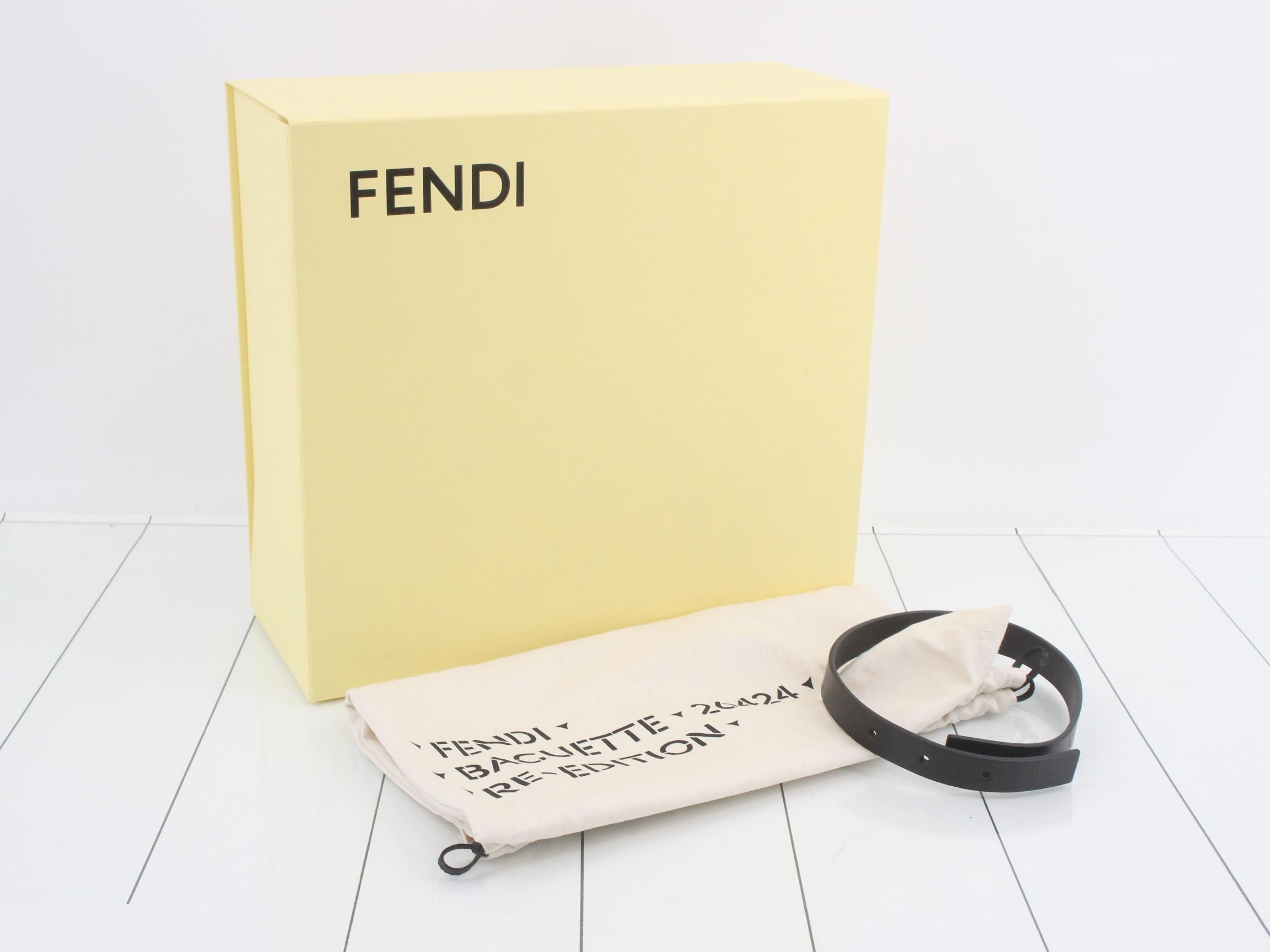Unused Fendi calfskin Mamma Bucket shoulder bag. — view 7